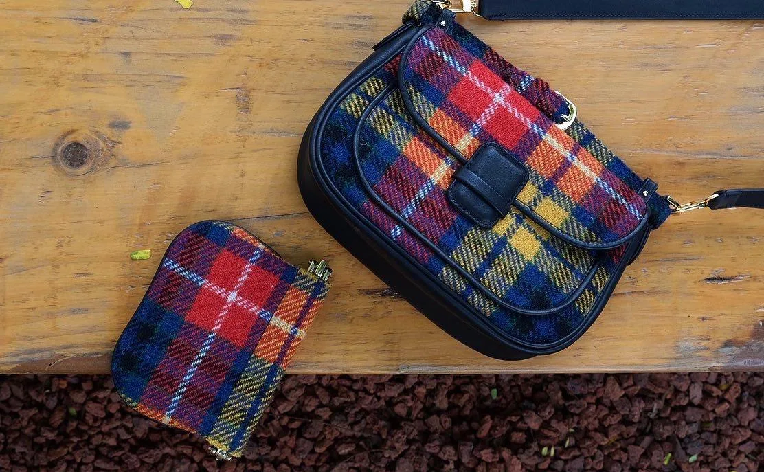 bst mettique koi leather