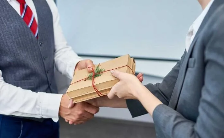 10+ Quà Tết Nhân Viên Đạo Đáo, Ý Nghĩa Và Thiết Thực
