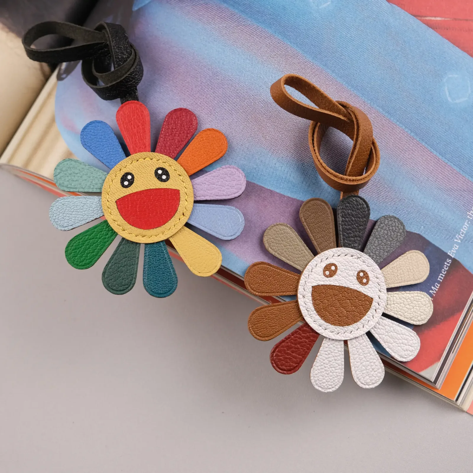 Sản Xuất Charm Da Theo Yêu Cầu – Phụ Kiện Túi Xách