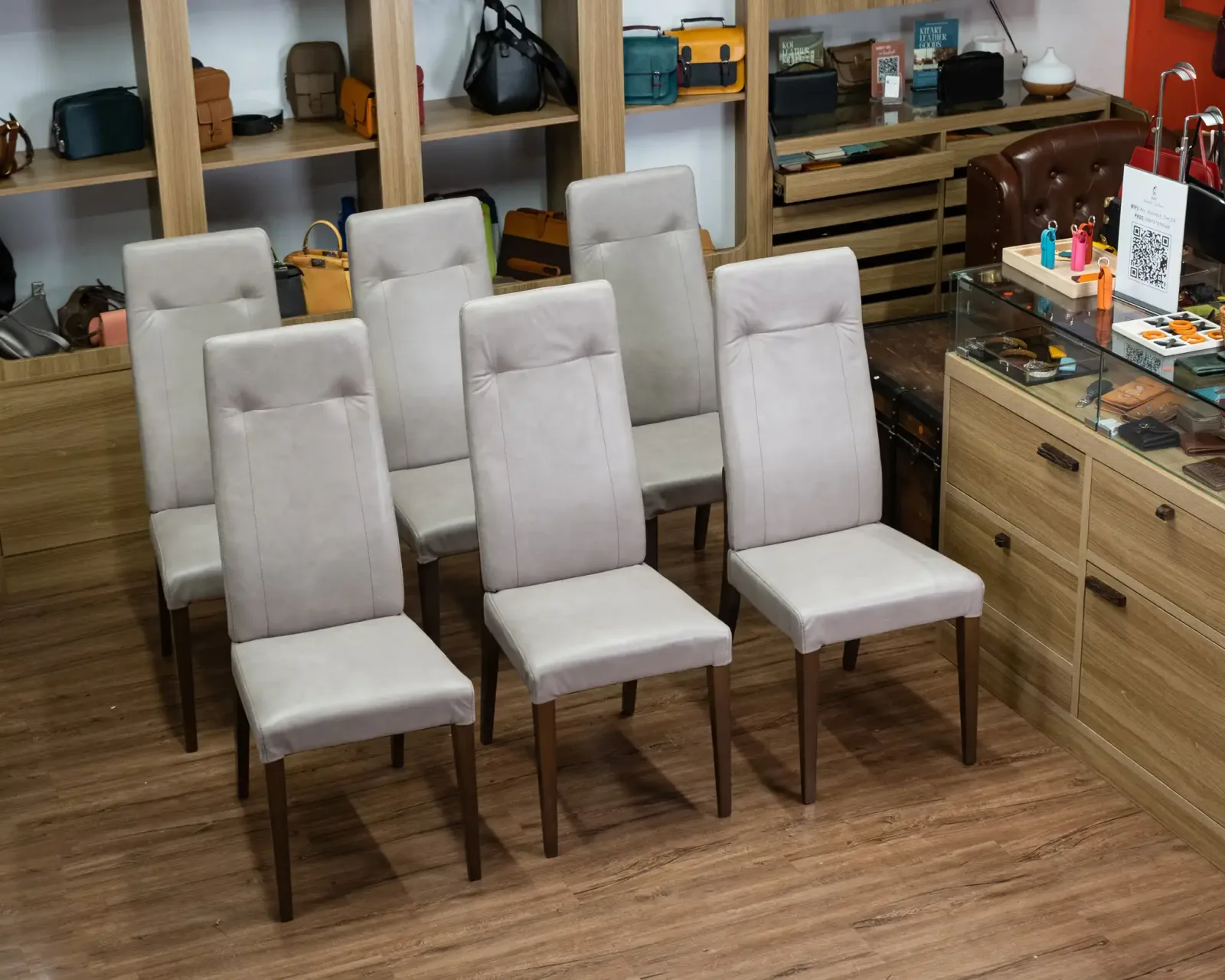 Bọc da nội thất tại xưởng KOI Leather