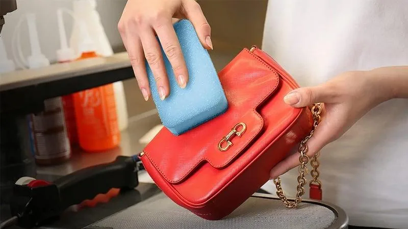 Sửa chữa và spa túi xách da tại KOI Leather