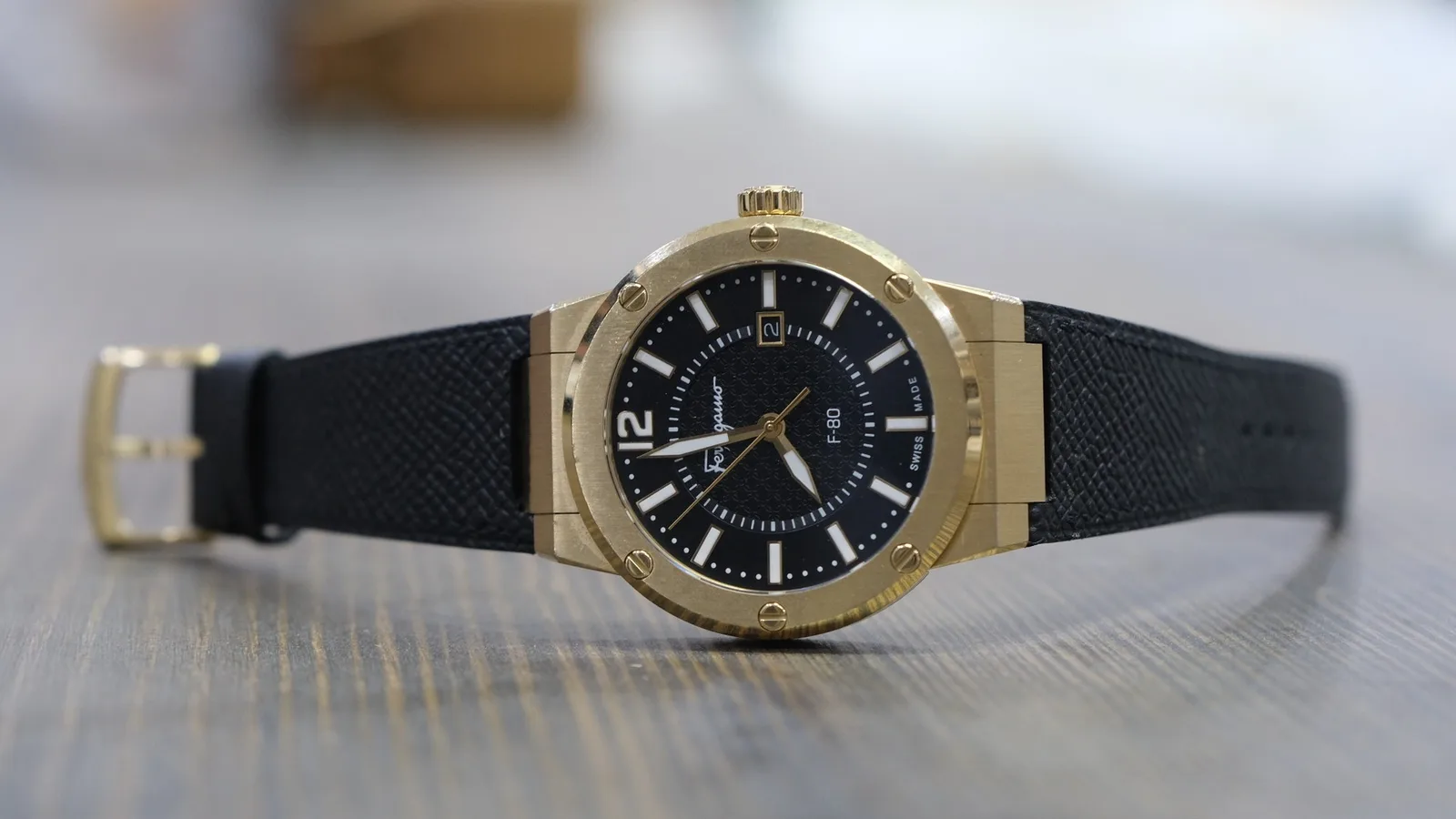 Ảnh Studio Dây đồng hồ da Epsom đen cho Salvatore Ferragamo - Koi Leather