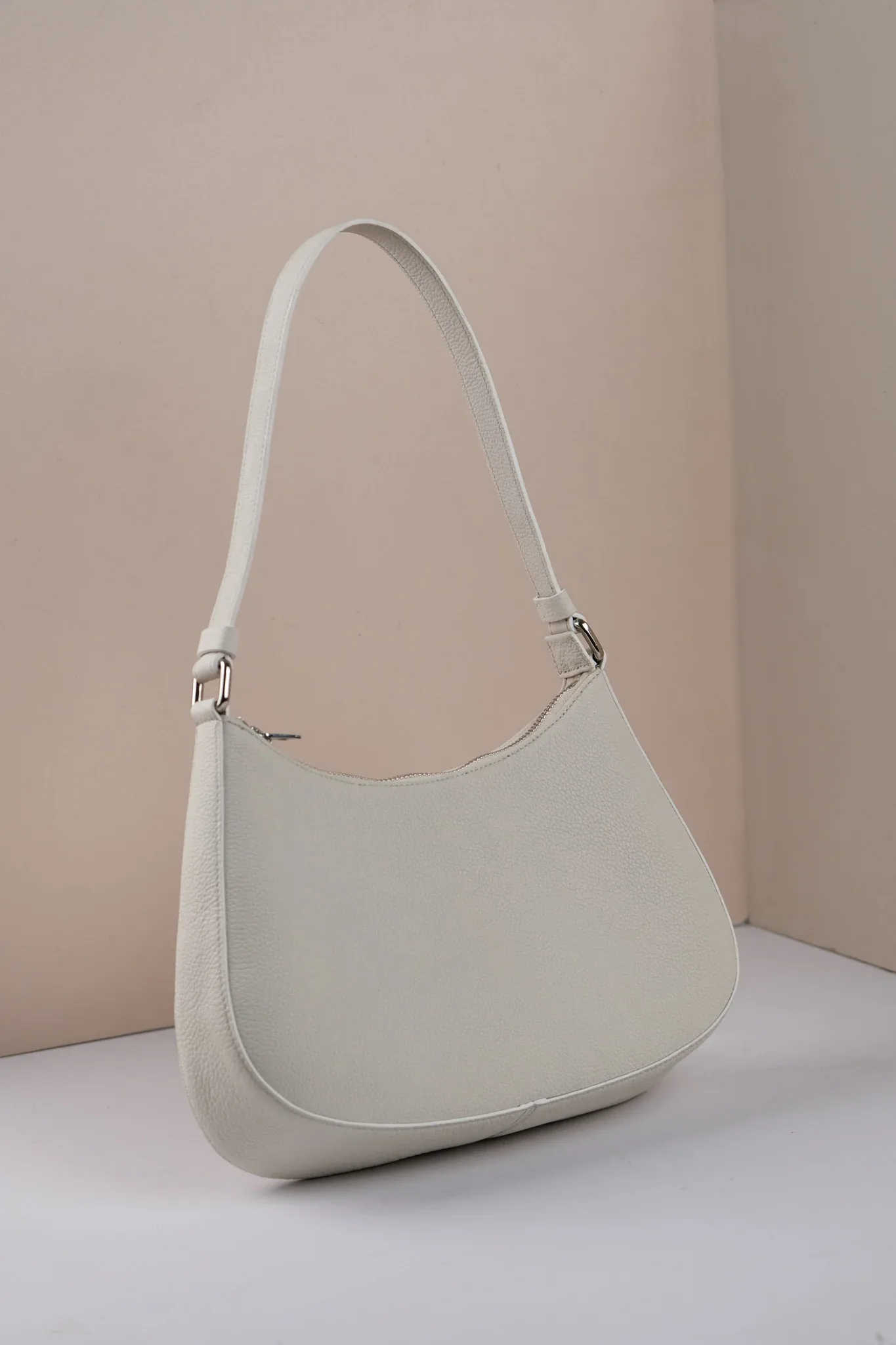 Ảnh Studio Túi Cleo - Koi Leather