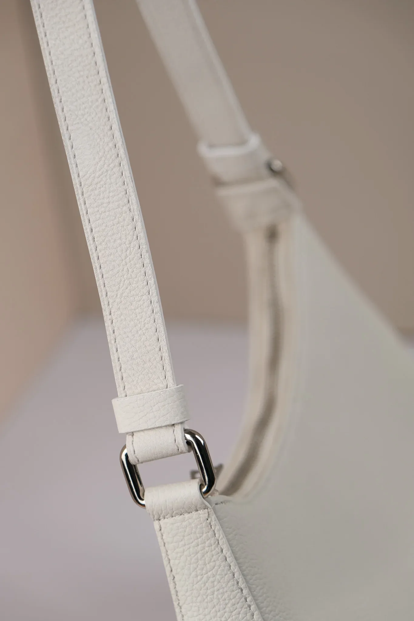 Ảnh Studio Túi Cleo - Koi Leather