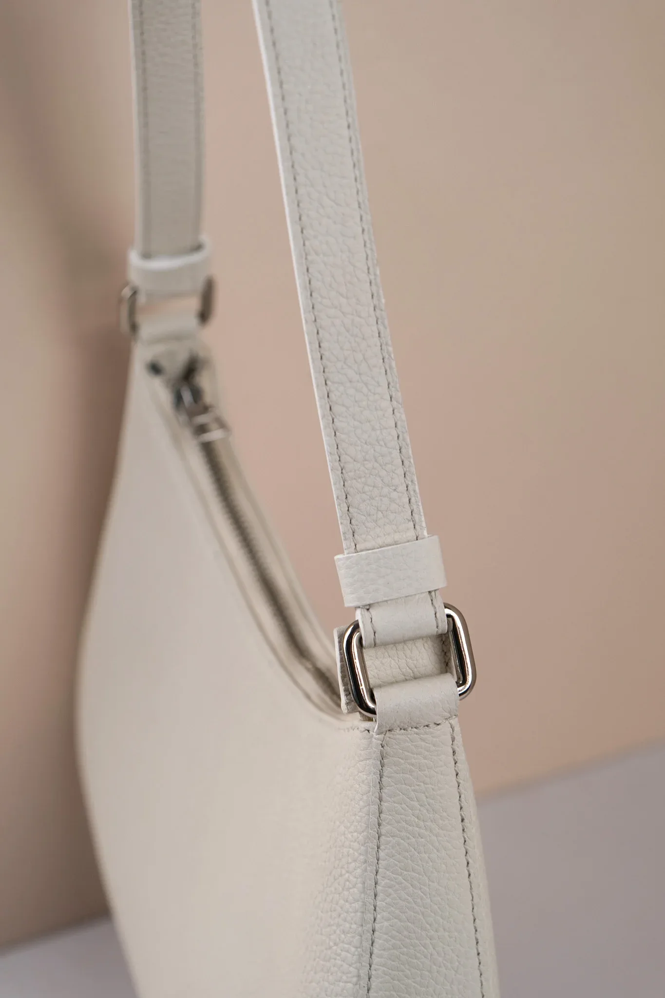 Ảnh Studio Túi Cleo - Koi Leather