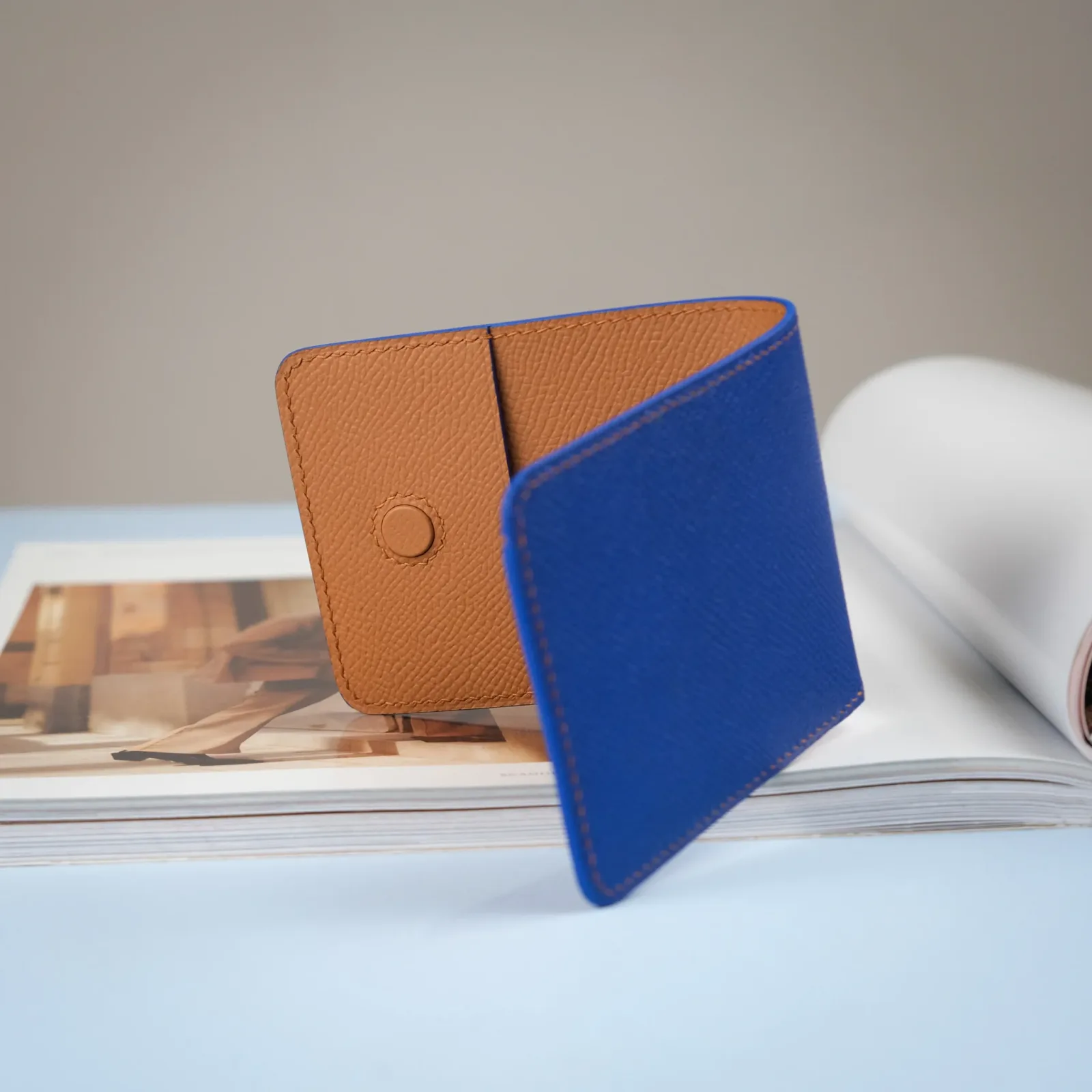 Ảnh Studio Ví Sen - KOI Leather