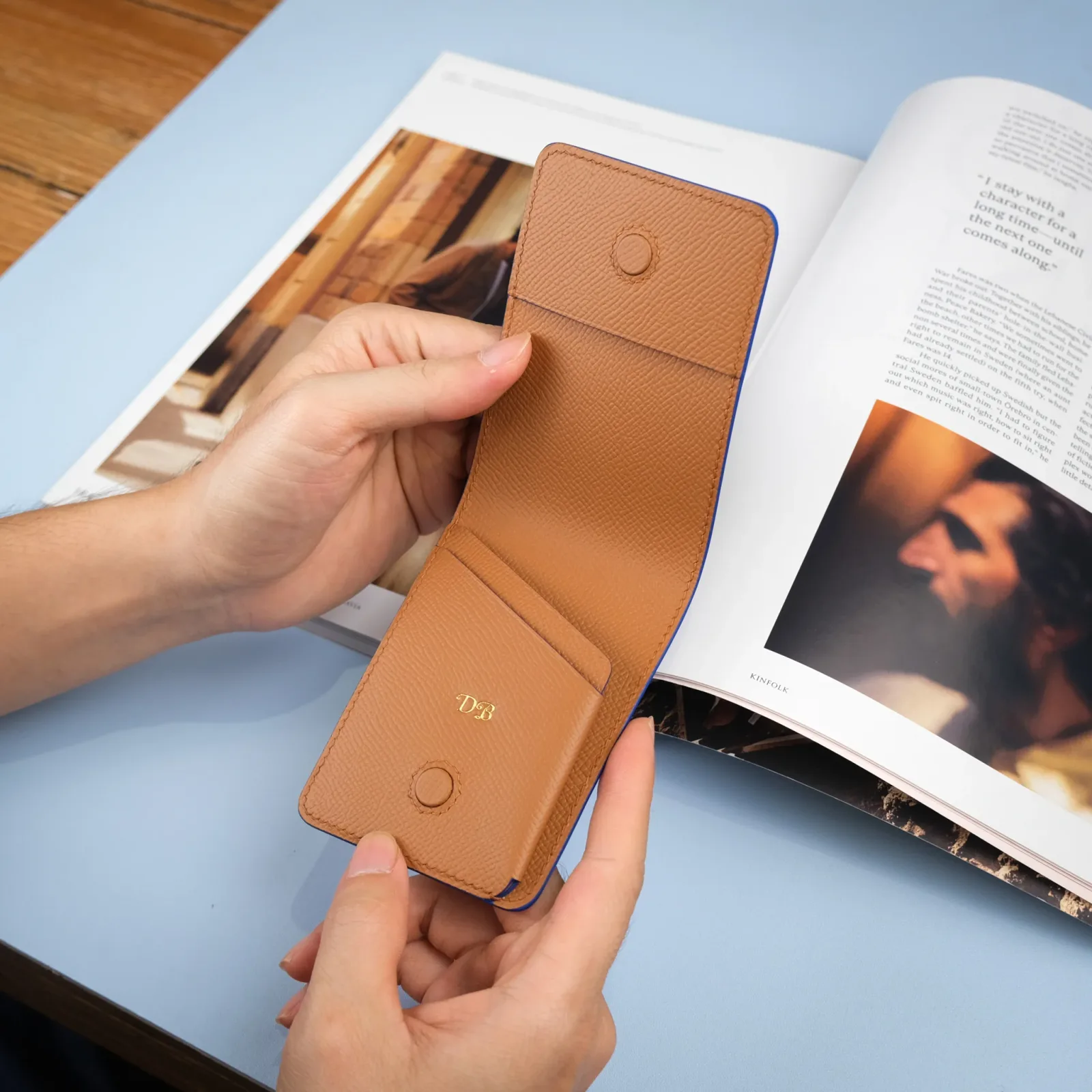 Ảnh Studio Ví Sen - KOI Leather