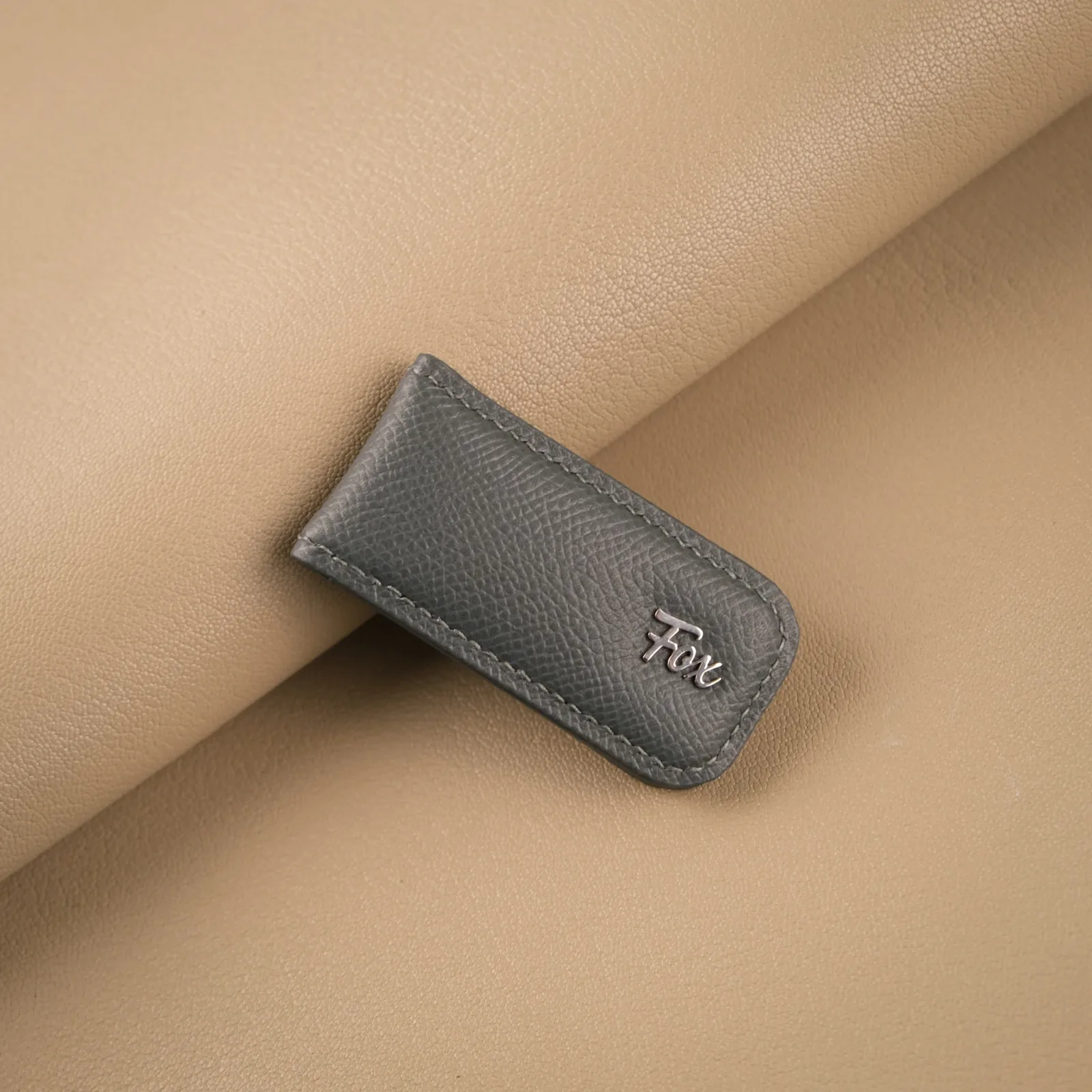Ảnh Studio Money Clip - Koi Leather