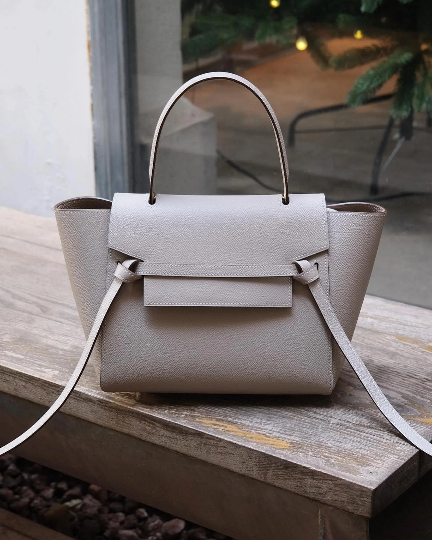 Ảnh Studio Túi xách da bê Epsom màu xám quai xách kèm dây đeo - Size 20 - Koi Leather