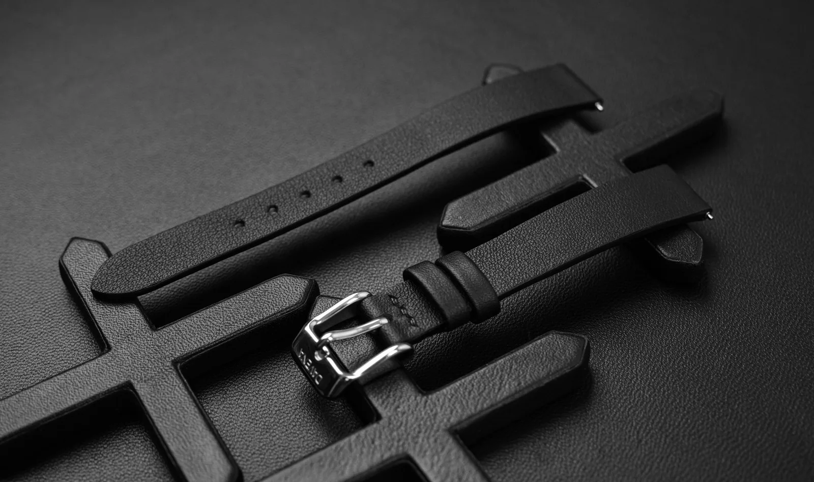 Ảnh Studio Dây đồng hồ nữ da bò màu đen cho Davena - Koi Leather