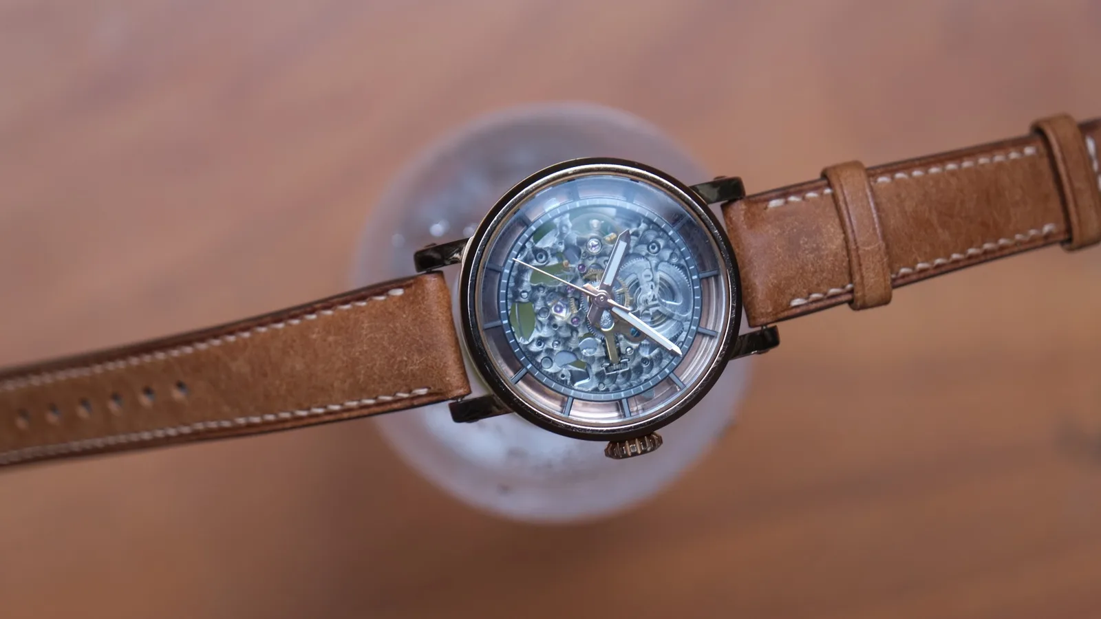 Ảnh Studio Dây đồng hồ da bò Pueblo cho Fossil màu nâu walnut - Koi Leather
