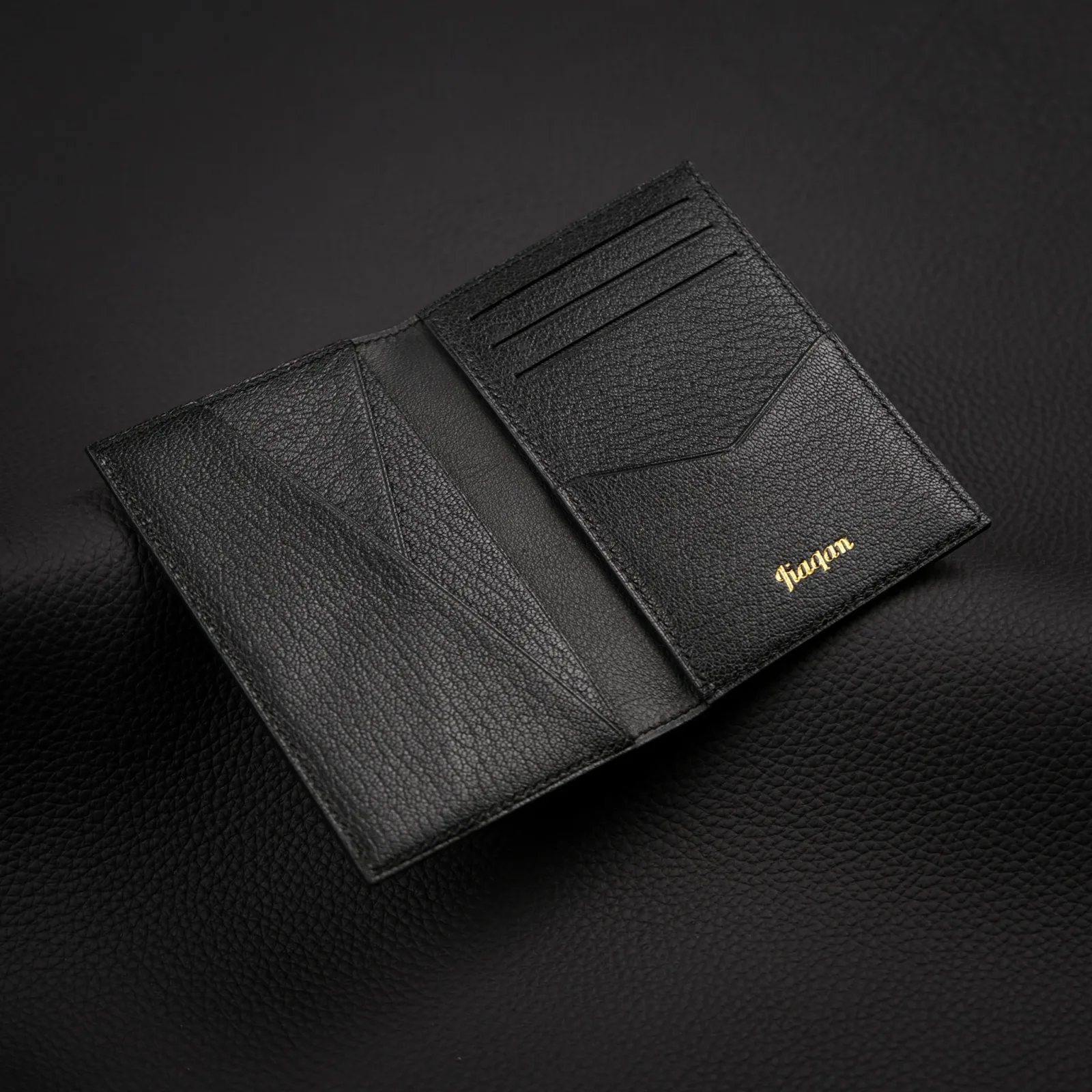 Ảnh Studio Ví compact da dê Alran black - Koi Leather