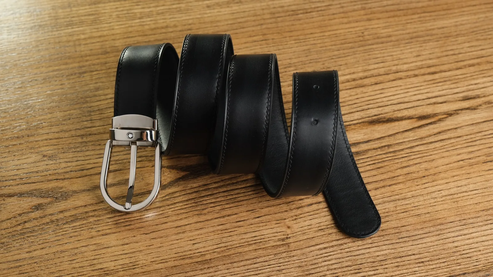 Ảnh Studio Dây thắt lưng da bò trơn màu đen may viền - Koi Leather