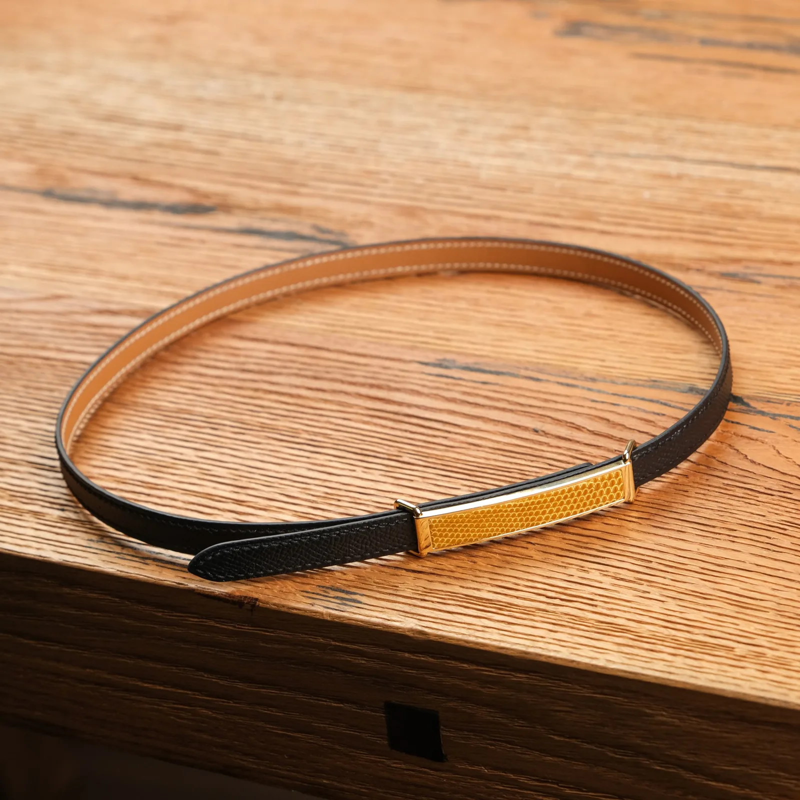 Ảnh Studio Dây lưng nữ da Epsom đen bản 18mm mặt khoá kỳ đà - Koi Leather