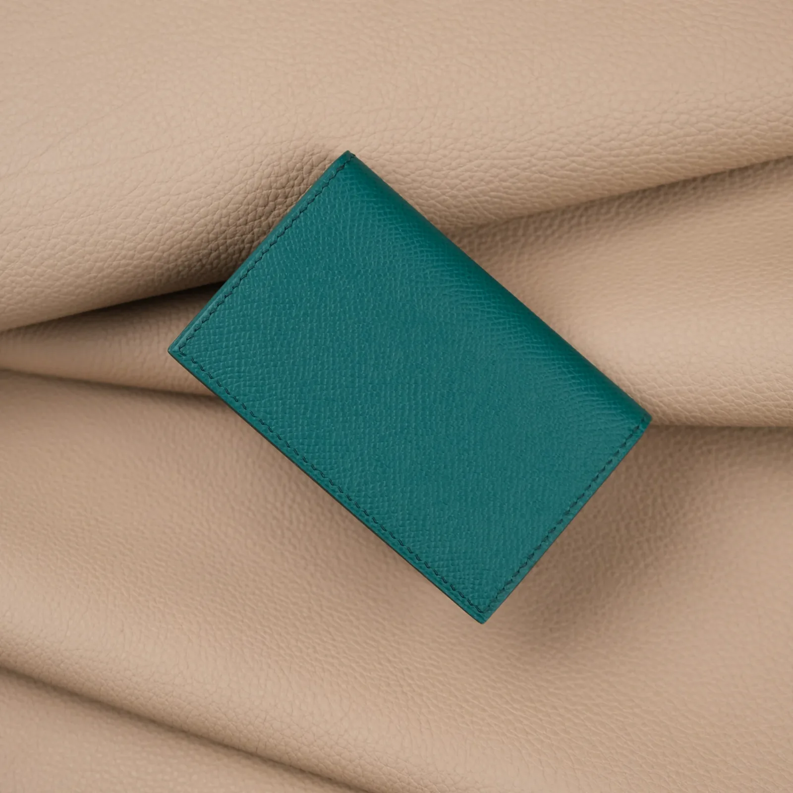 Ảnh Studio Ví thẻ xanh - Koi Leather