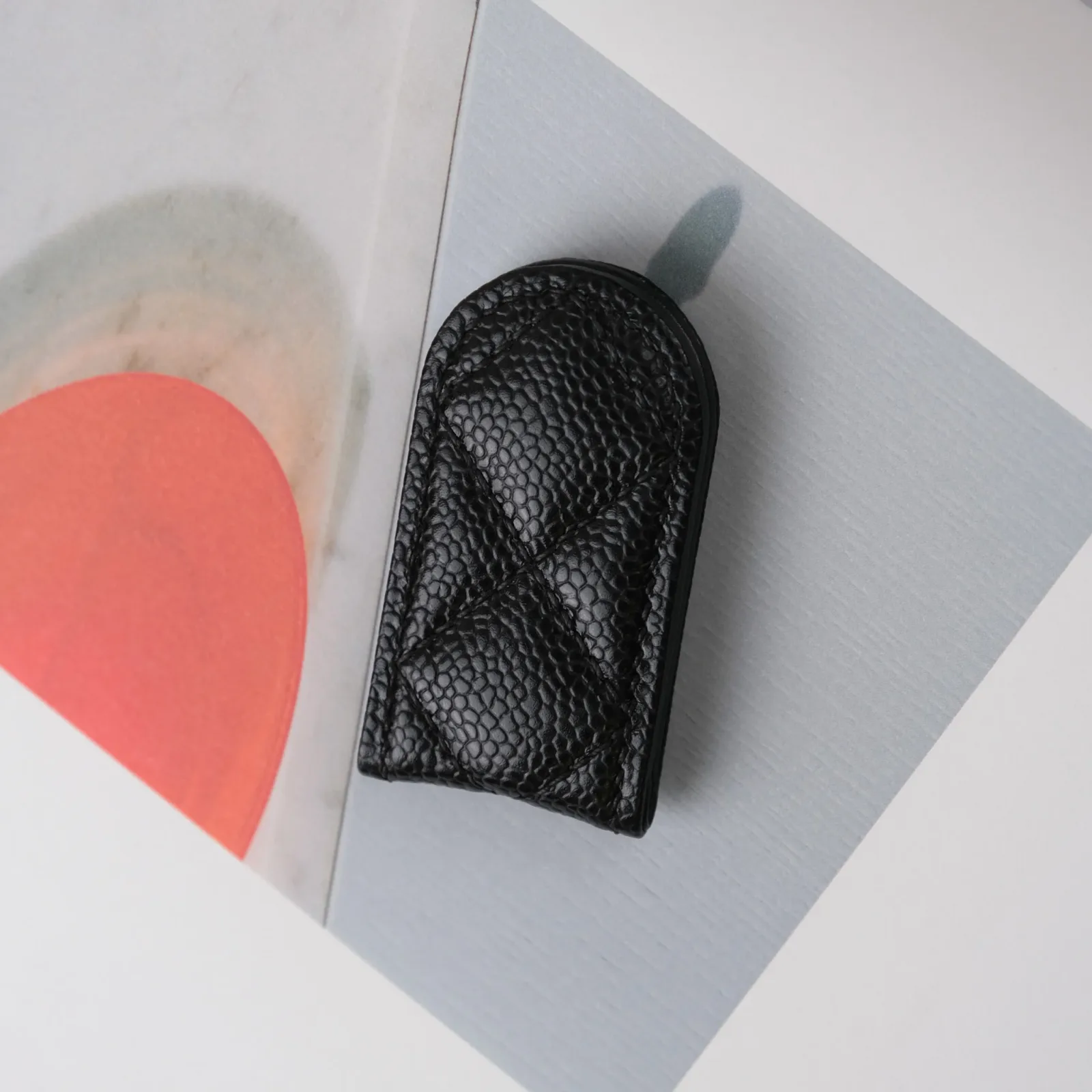Ảnh Studio Money clip - KOI Leather