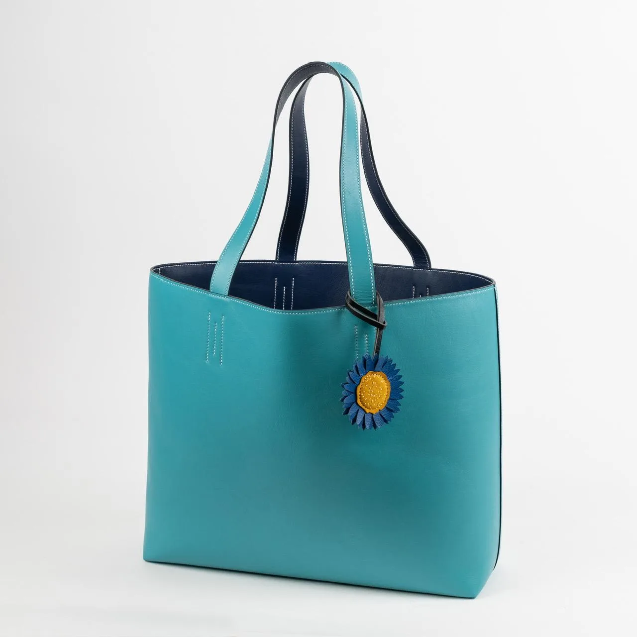 L!M ToteBag - Túi Tote Da Bò Nappa - 2 Side Reverse - Hình 8
