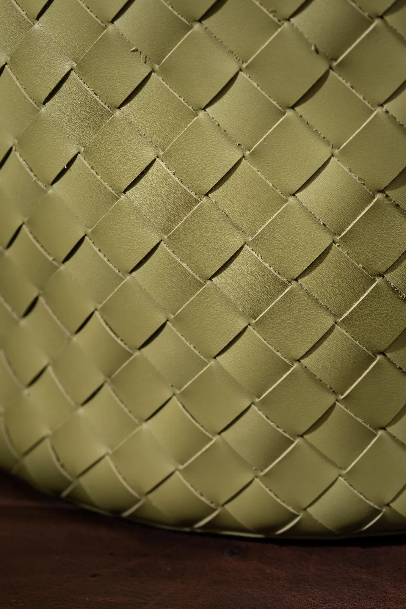 Ảnh Studio sọt đan - KOI Leather