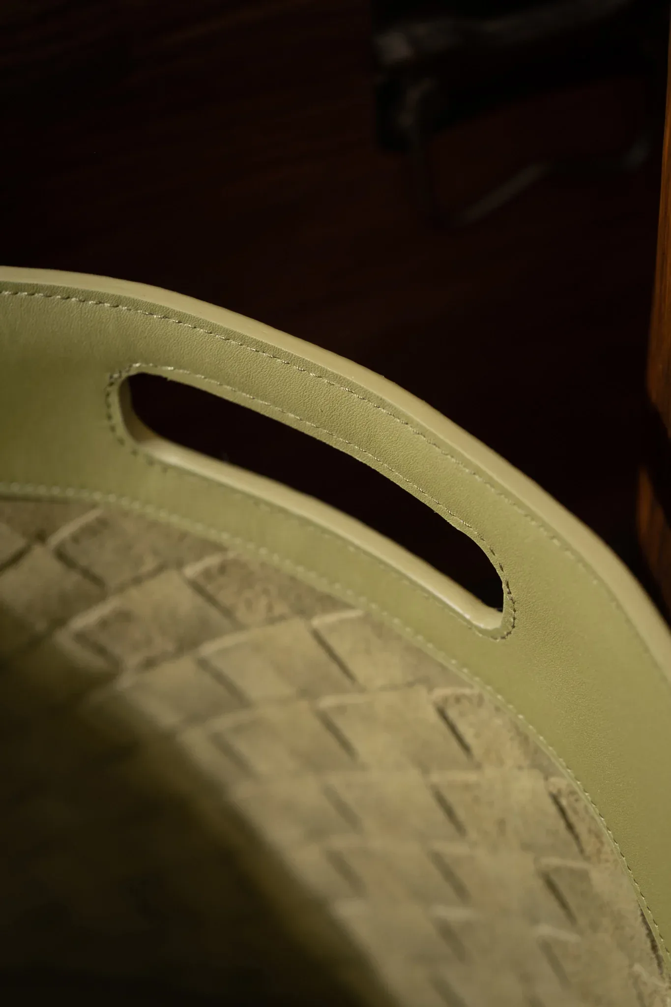 Ảnh Studio sọt đan - KOI Leather