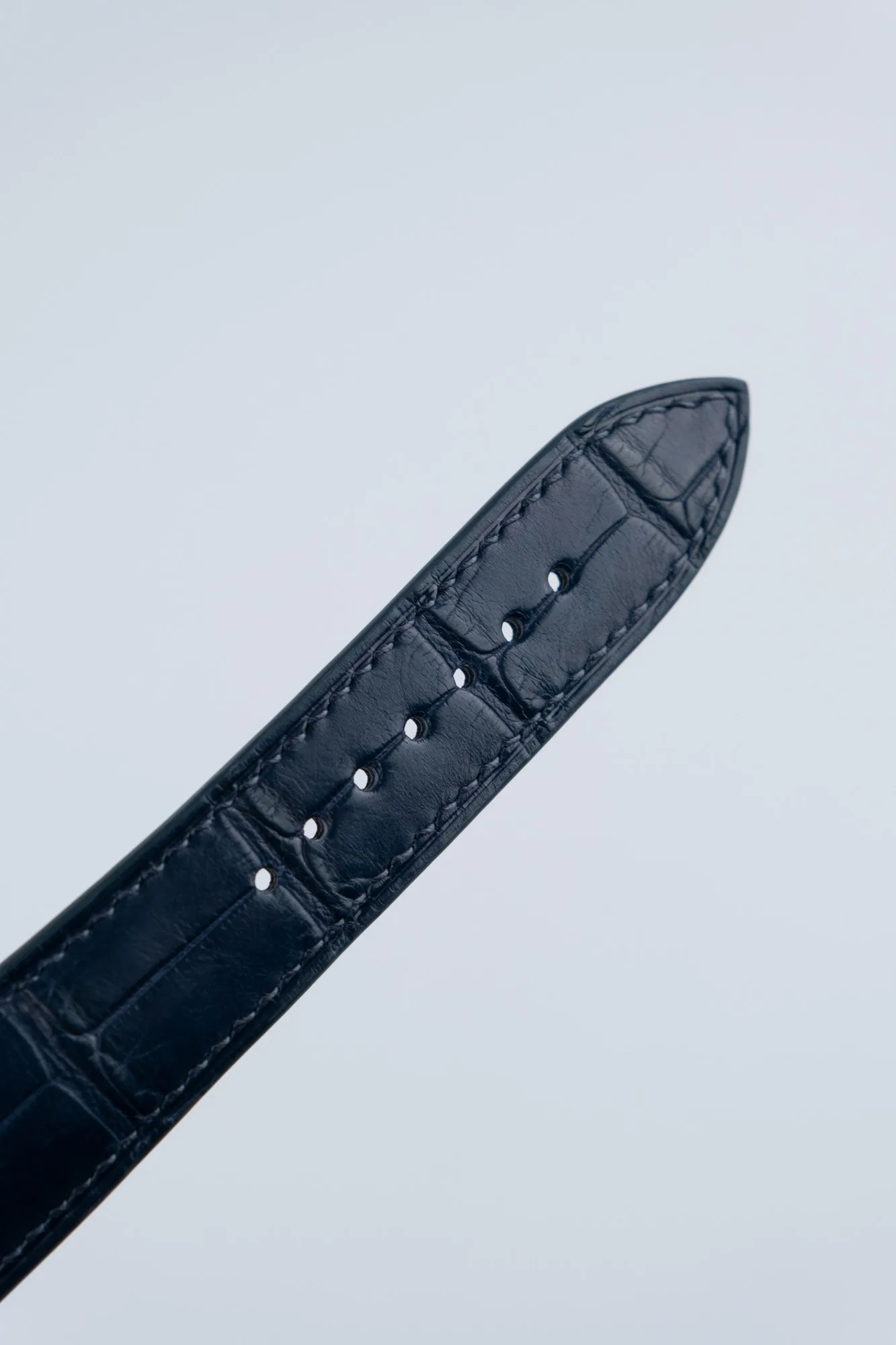 Ảnh Studio Dây đồng hồ da cá sấu xanh navy cho Ulysse Nardin - Koi Leather