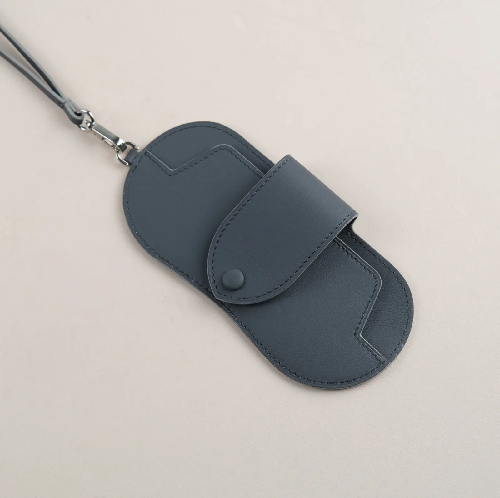 Ảnh Studio Bao mắt kính có dây đeo - KOI Leather