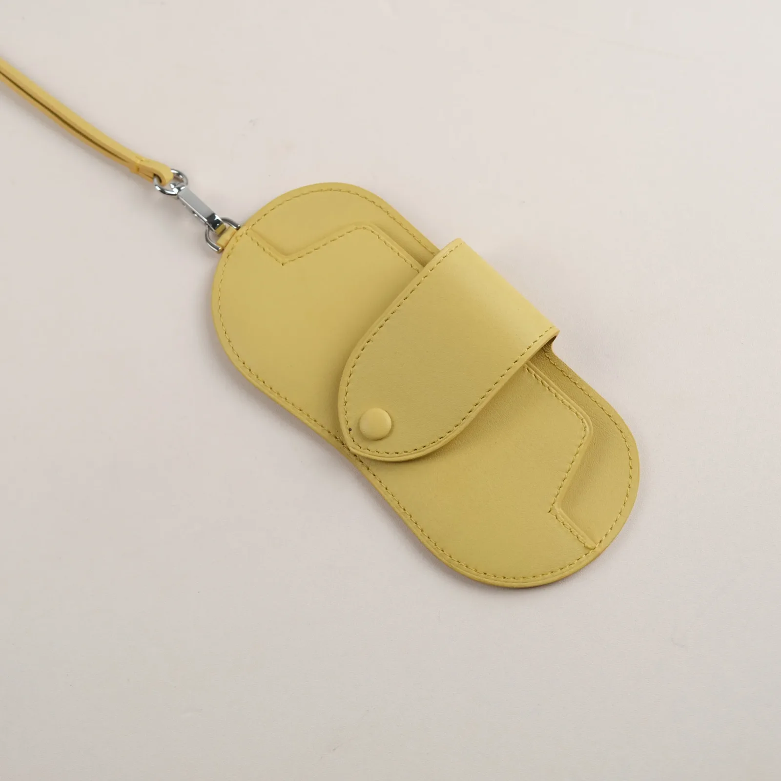 Ảnh Studio Bao mắt kính có dây đeo - KOI Leather