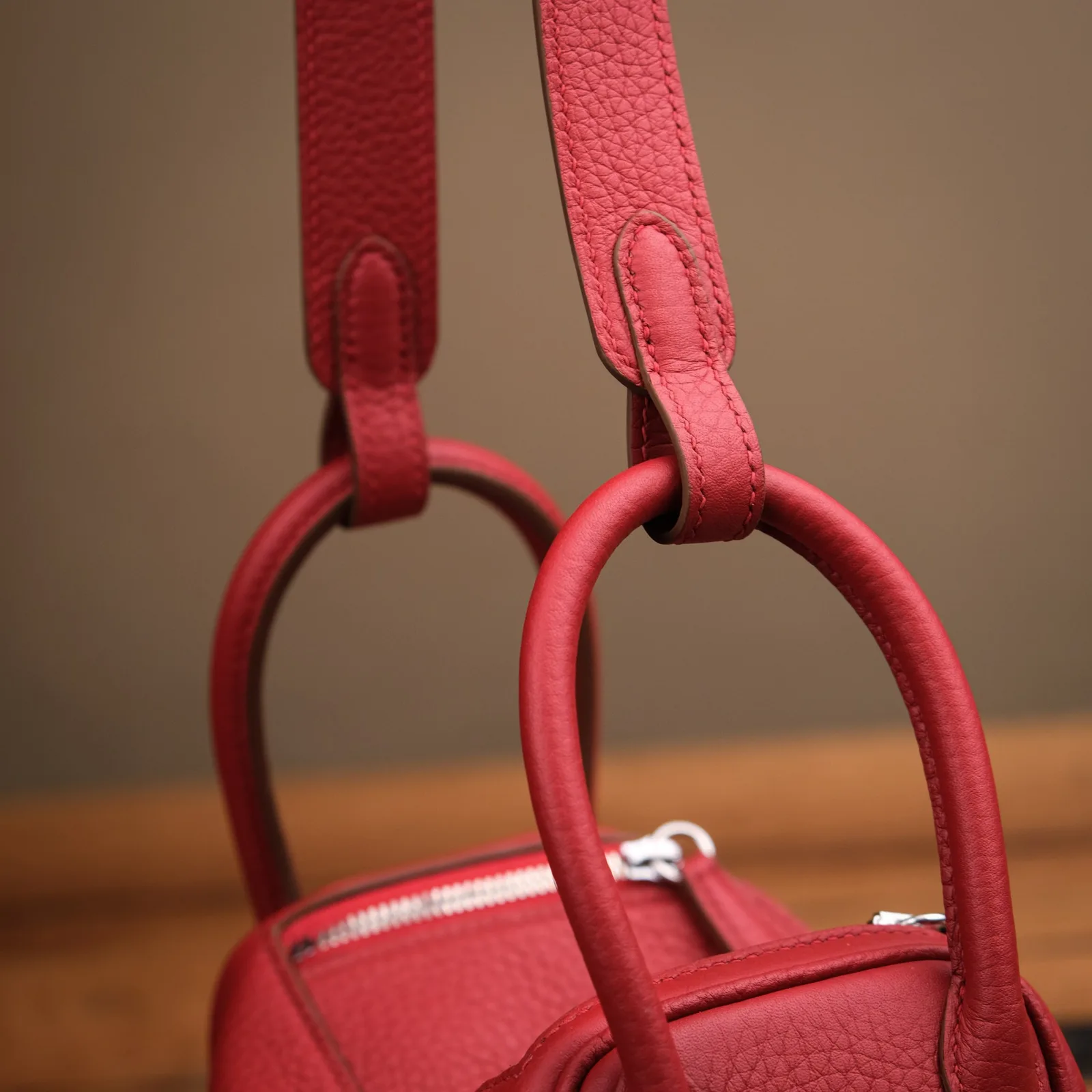 Ảnh Studio Túi xách nữ da Clemence dáng hộp quai đôi màu đỏ - Koi Leather