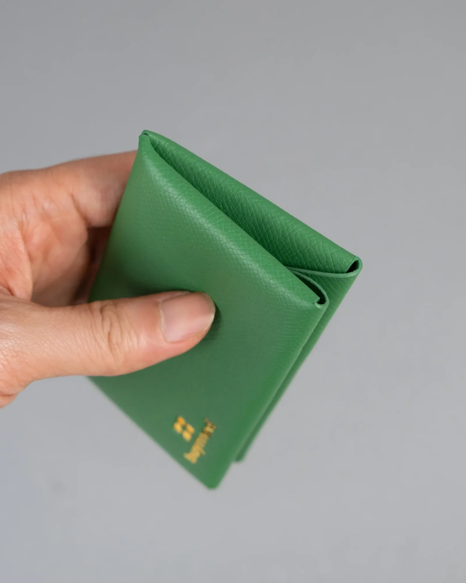 Ảnh Studio Ví Buymed - KOI Leather