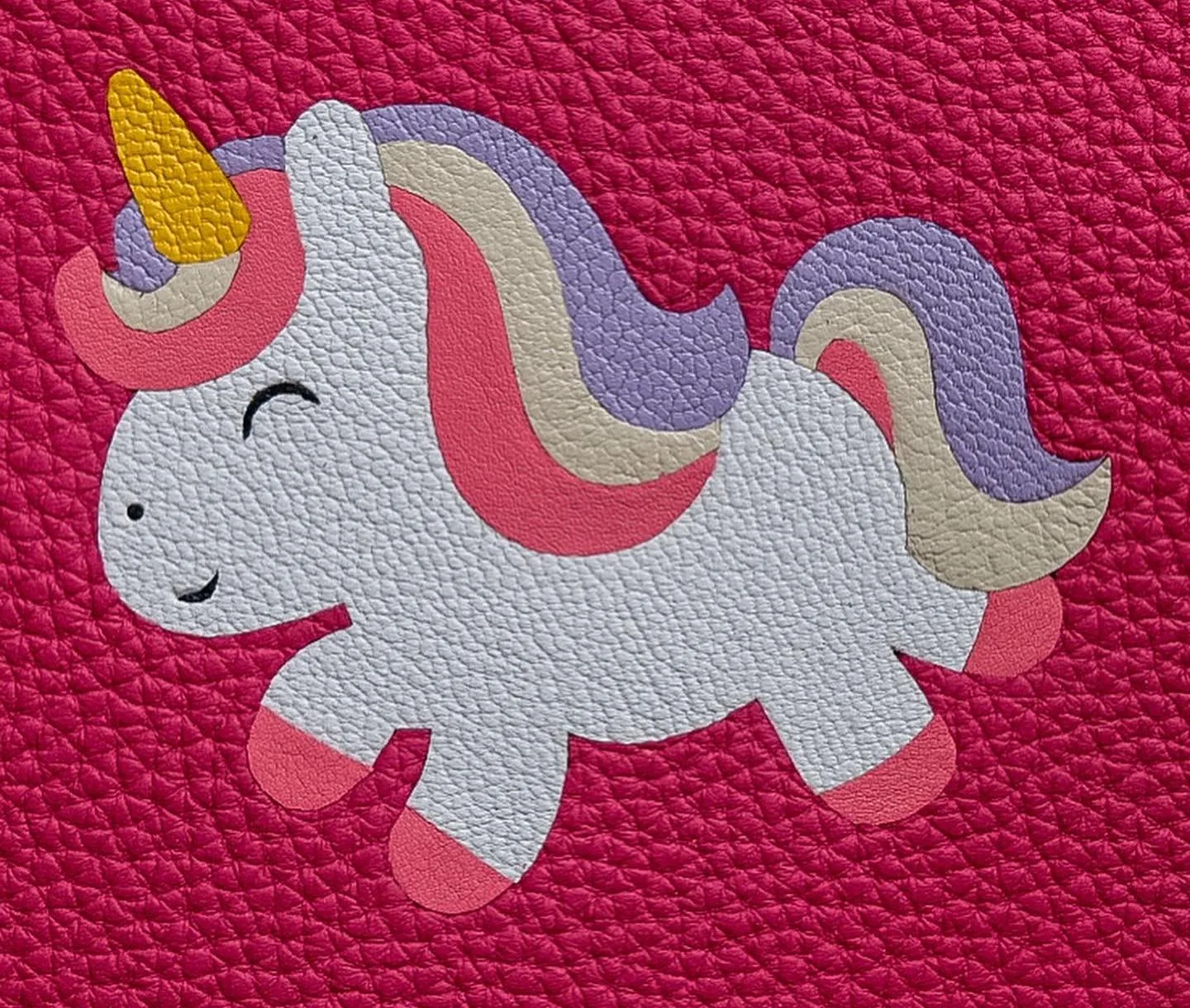 Ảnh Studio Bao da hộ chiếu da dê Alran. Ghép da Hello Kitty - Koi Leather