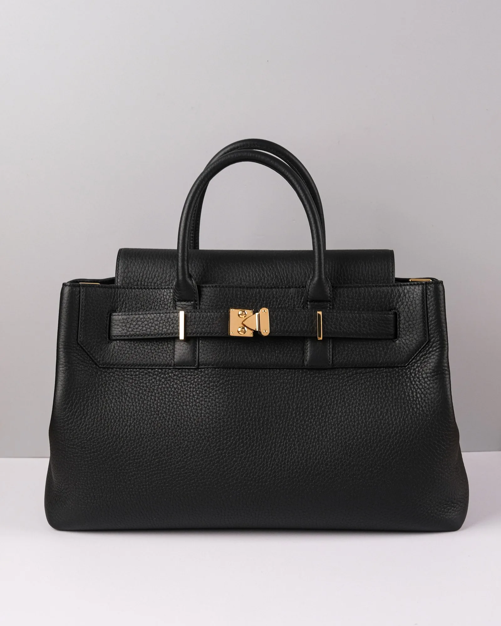 Ảnh Studio Túi tote da Clemence màu đen khoá cài kèm quai đeo - Koi Leather