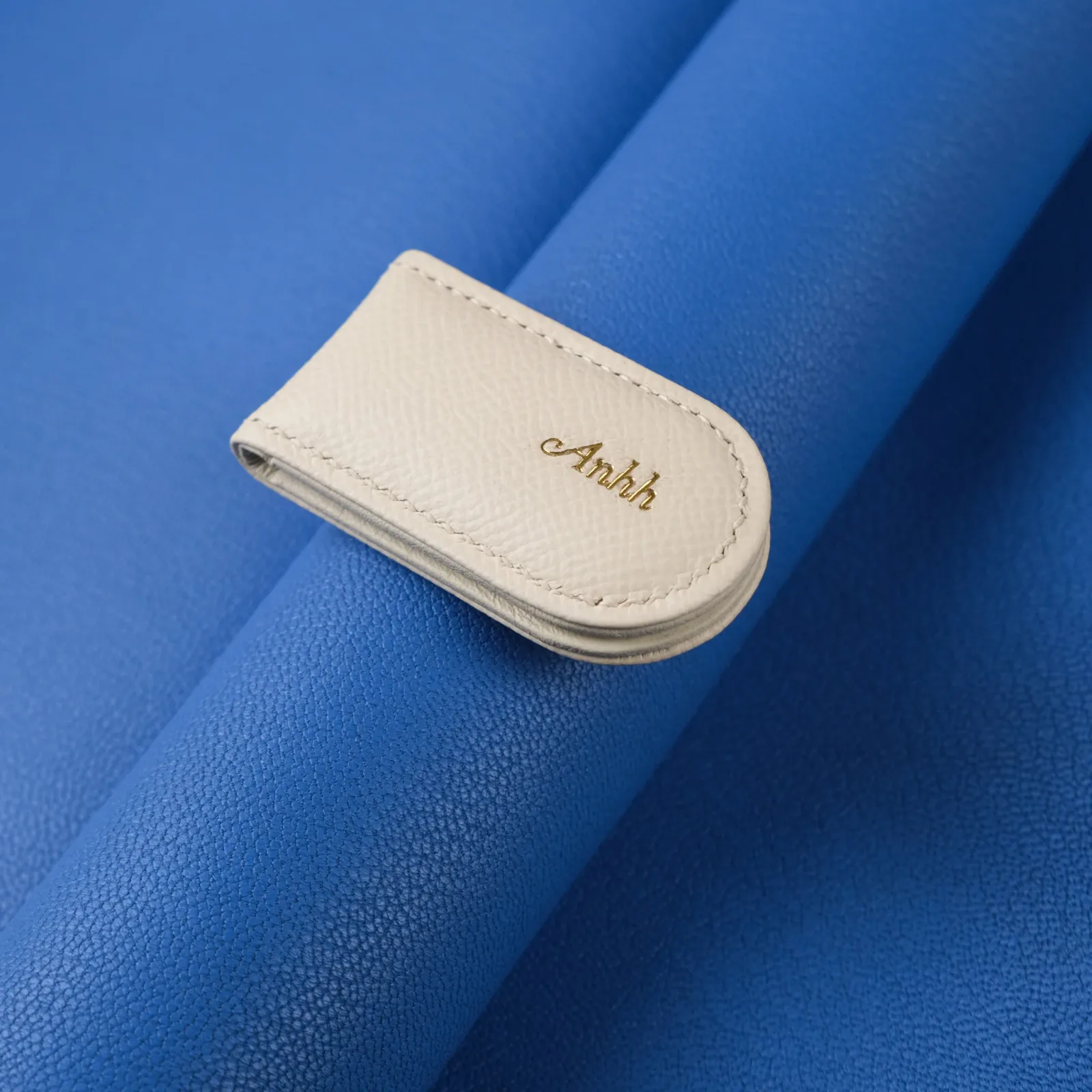 Ảnh Studio money  clip - KOI Leather