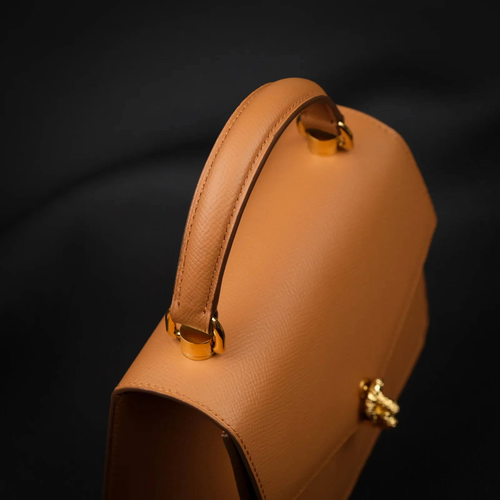 Ảnh Studio Túi Neo - Túi nữ Epsom Gold khóa vàng - Koi Leather