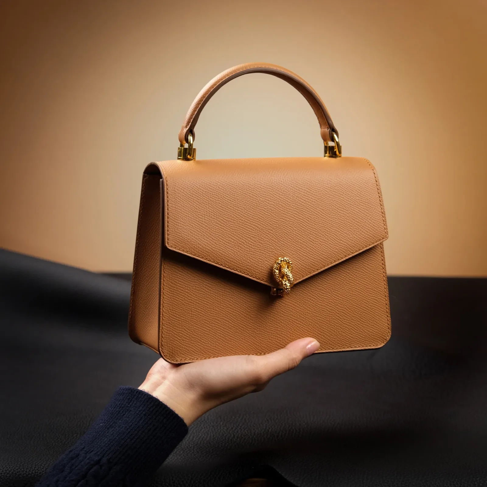 Ảnh Studio Túi Neo - Túi nữ Epsom Gold khóa vàng - Koi Leather