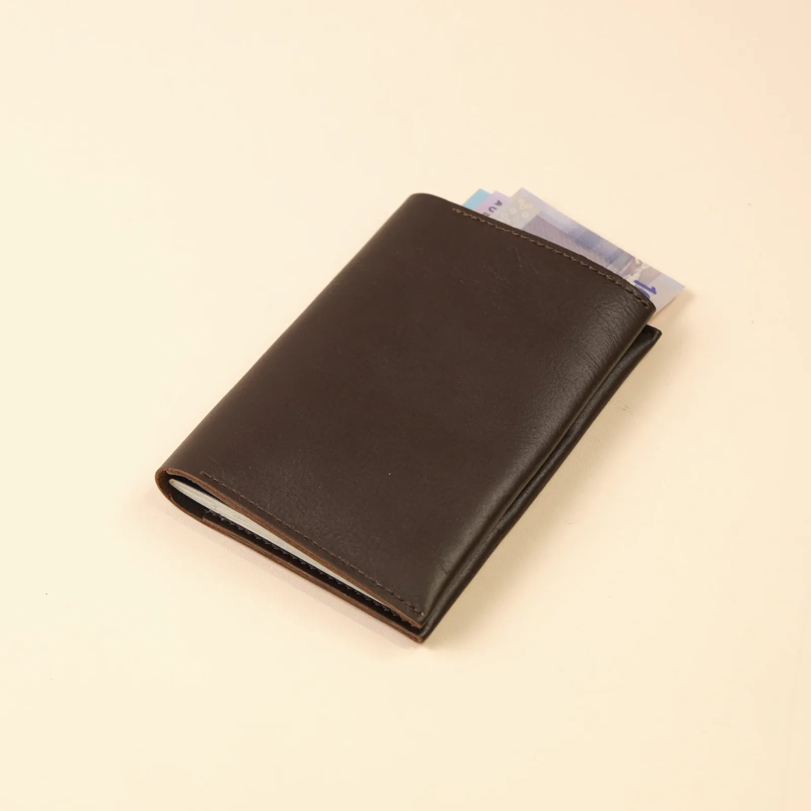 Ảnh Studio Passport cover - Koi Leather