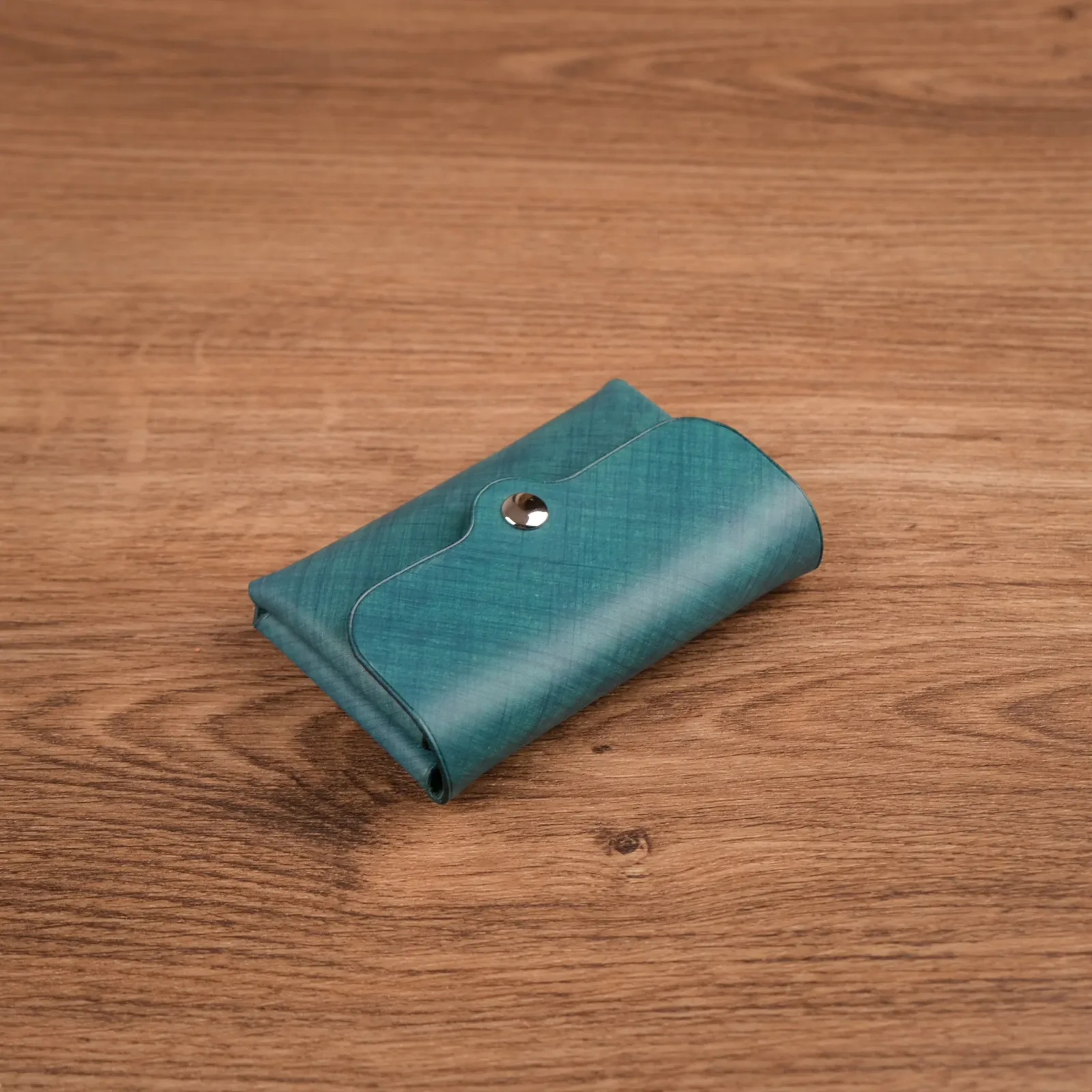 Ảnh Studio Ví Ted Mozard - Koi Leather