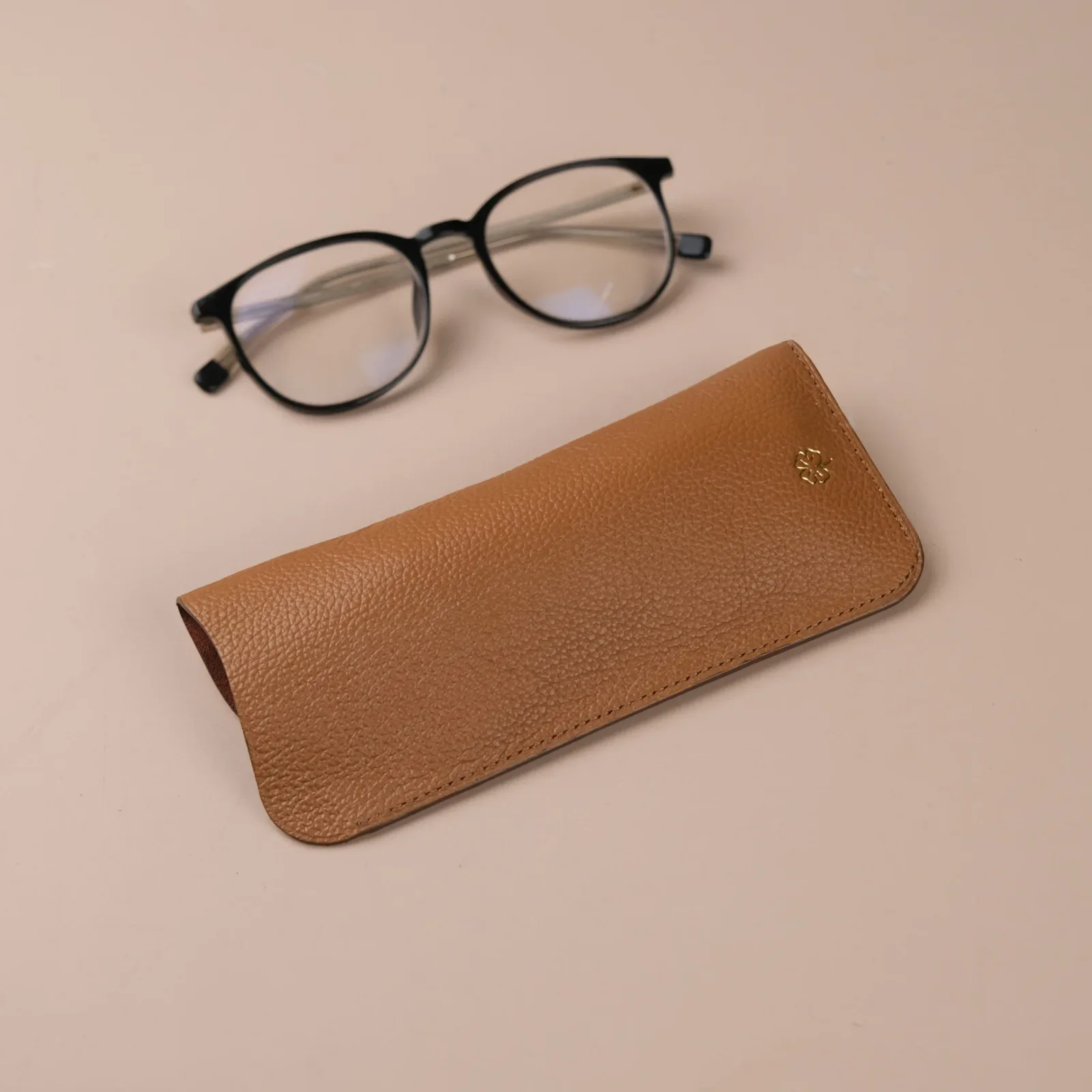 Ảnh Studio Bao Kính - KOI Leather