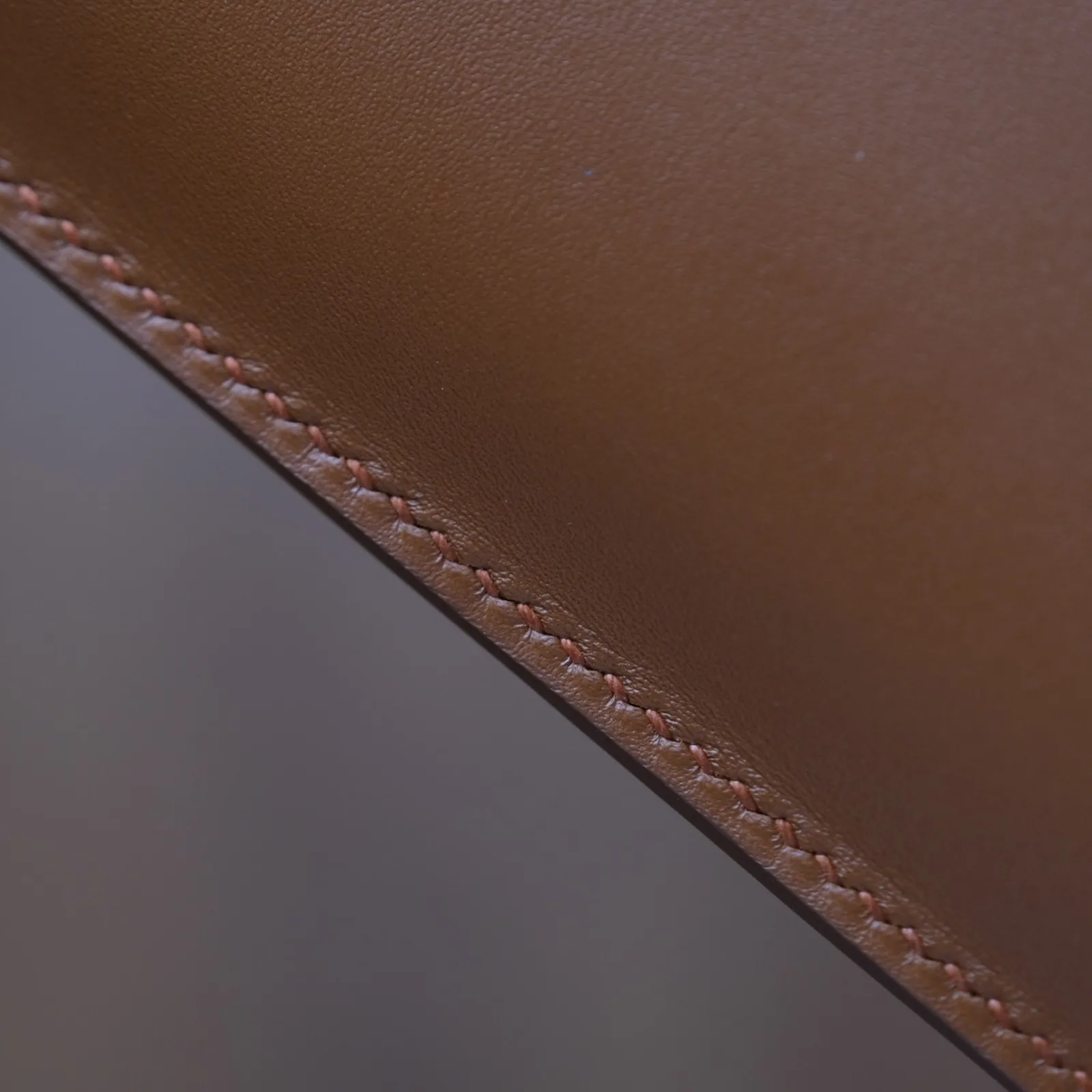 Ảnh Studio Bao da laptop Bristo da Nappa phối Gold và Chocolate - Koi Leather