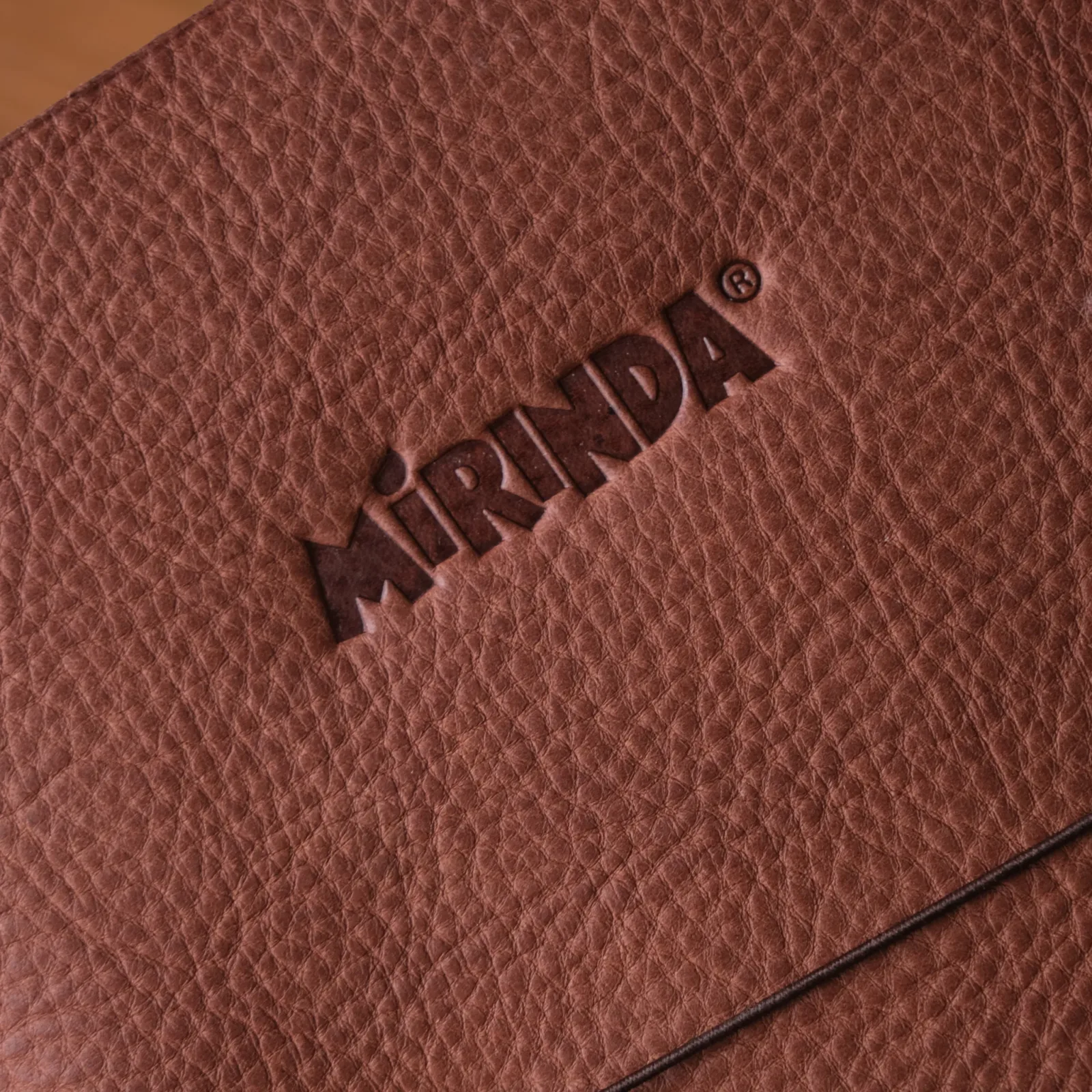Ảnh Studio Bìa sổ Miranda - KOI Leather