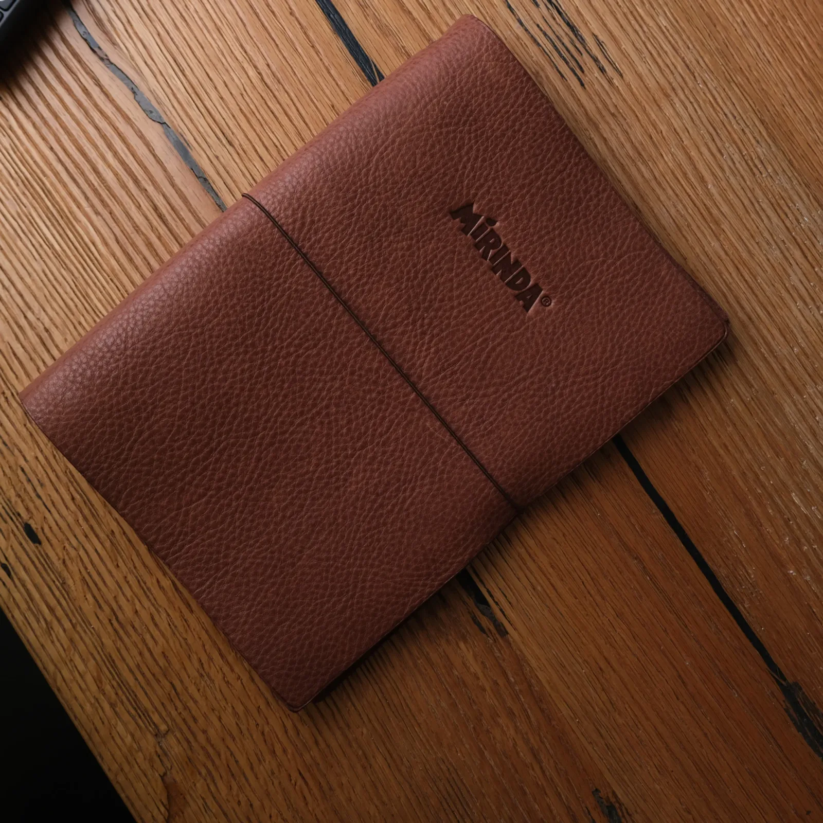 Ảnh Studio Bìa sổ Miranda - KOI Leather