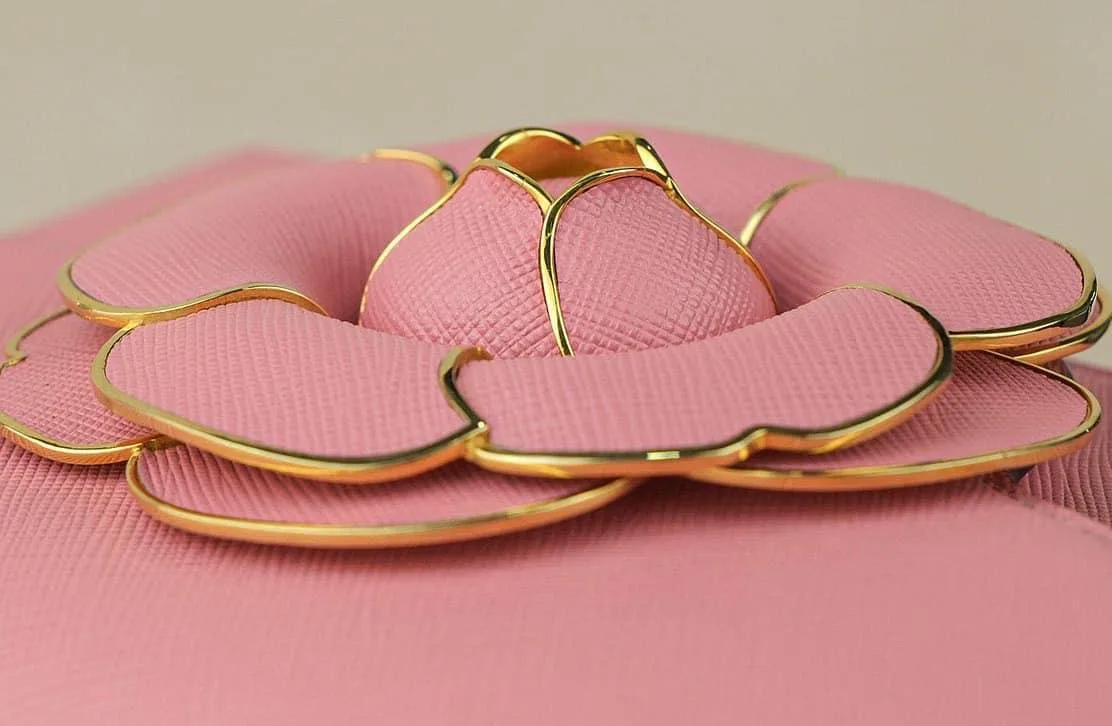 Túi Thiết Kế Riêng Hoa Trà - Da Epsom - 22 x 15 - Pink - Hình 4