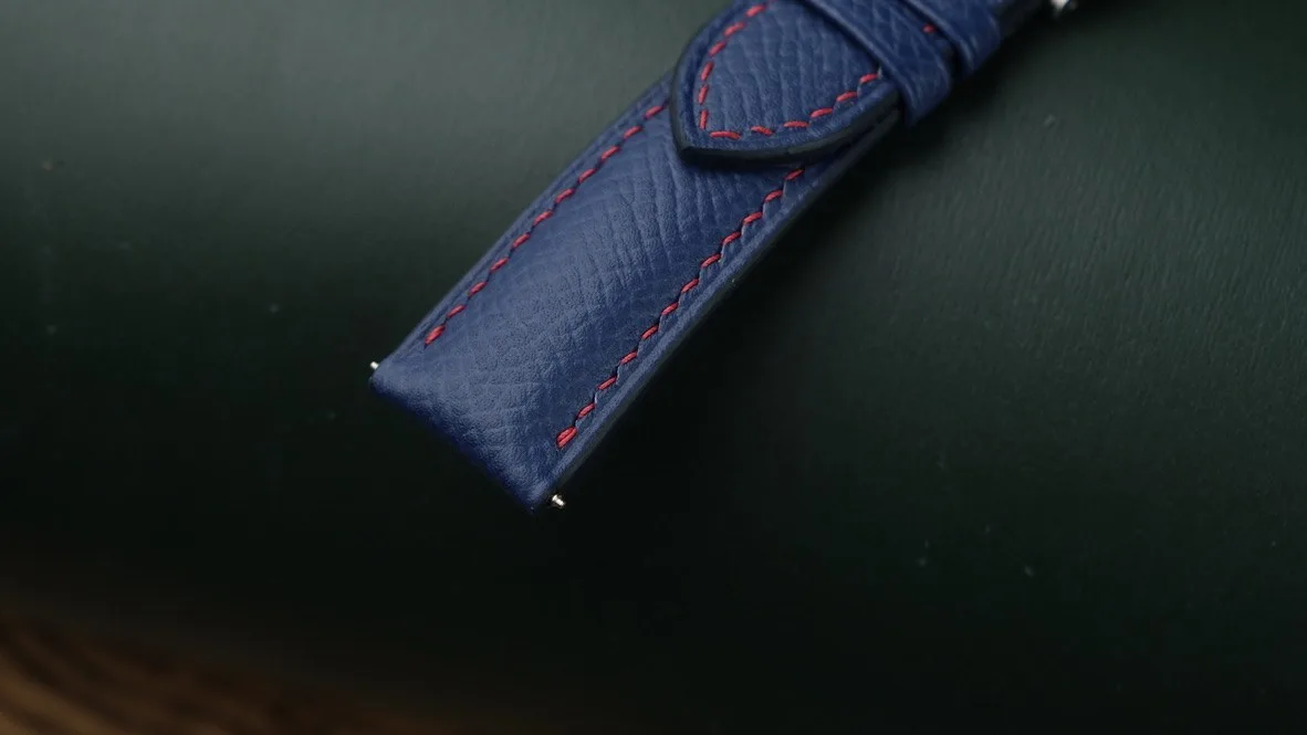Ảnh Studio Dây đồng hồ da Epsom xanh dương may chỉ đỏ - Koi Leather