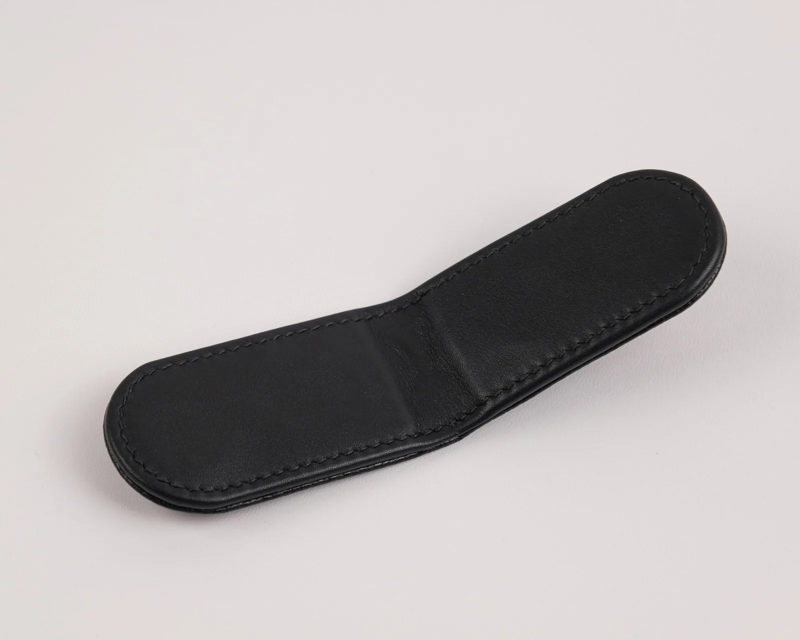 Ảnh Studio Kẹp tiền nam châm da Epsom và da Caviar - Koi Leather