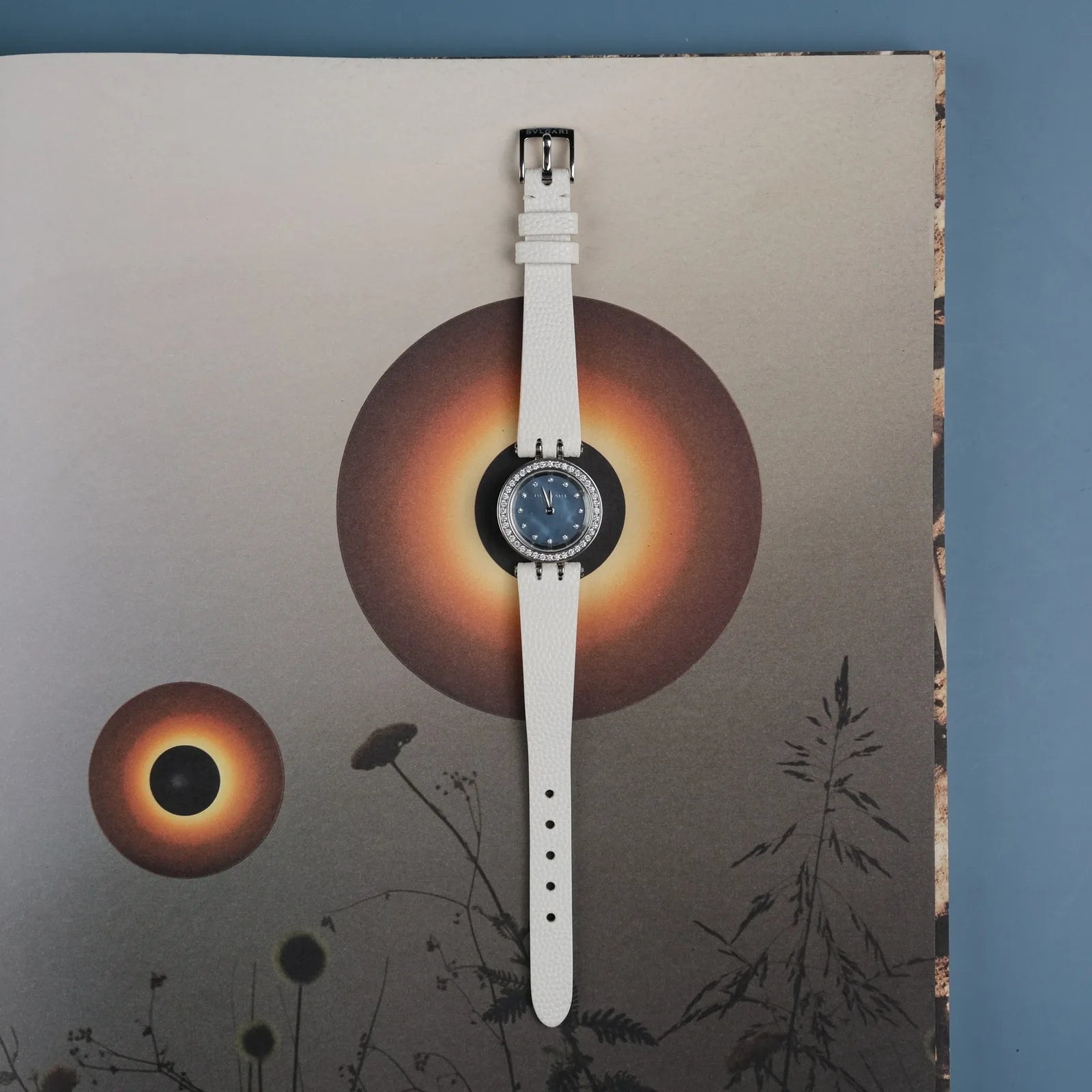 Ảnh Lifestyle Dây đồng hồ da Caviar trắng cho Bvlgari B.zero1 - Koi Leather