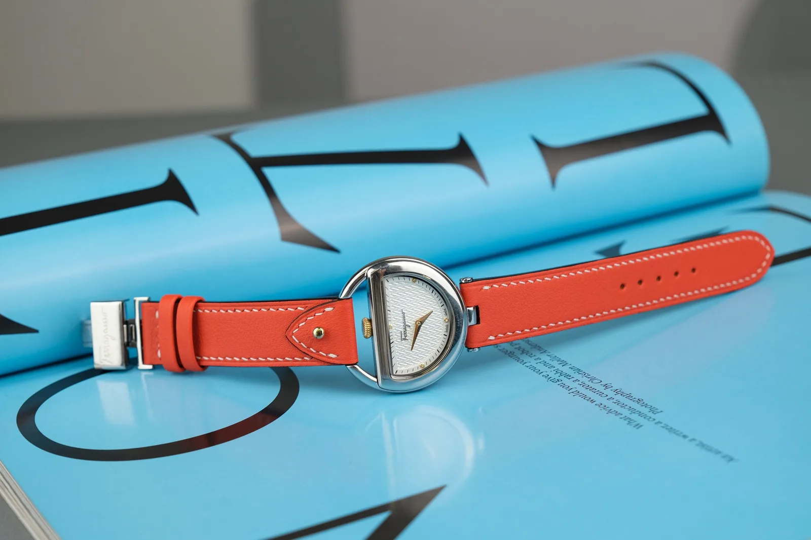 Ảnh Studio Dây da đồng hồ cho Ferragamo màu cam - Koi Leather