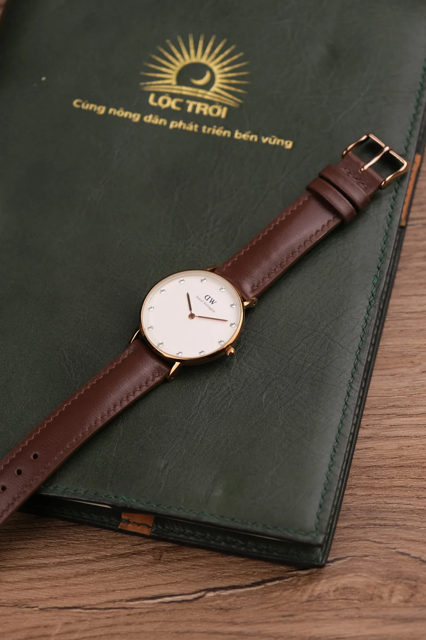 Ảnh Studio dây đồng hồ - KOI Leather