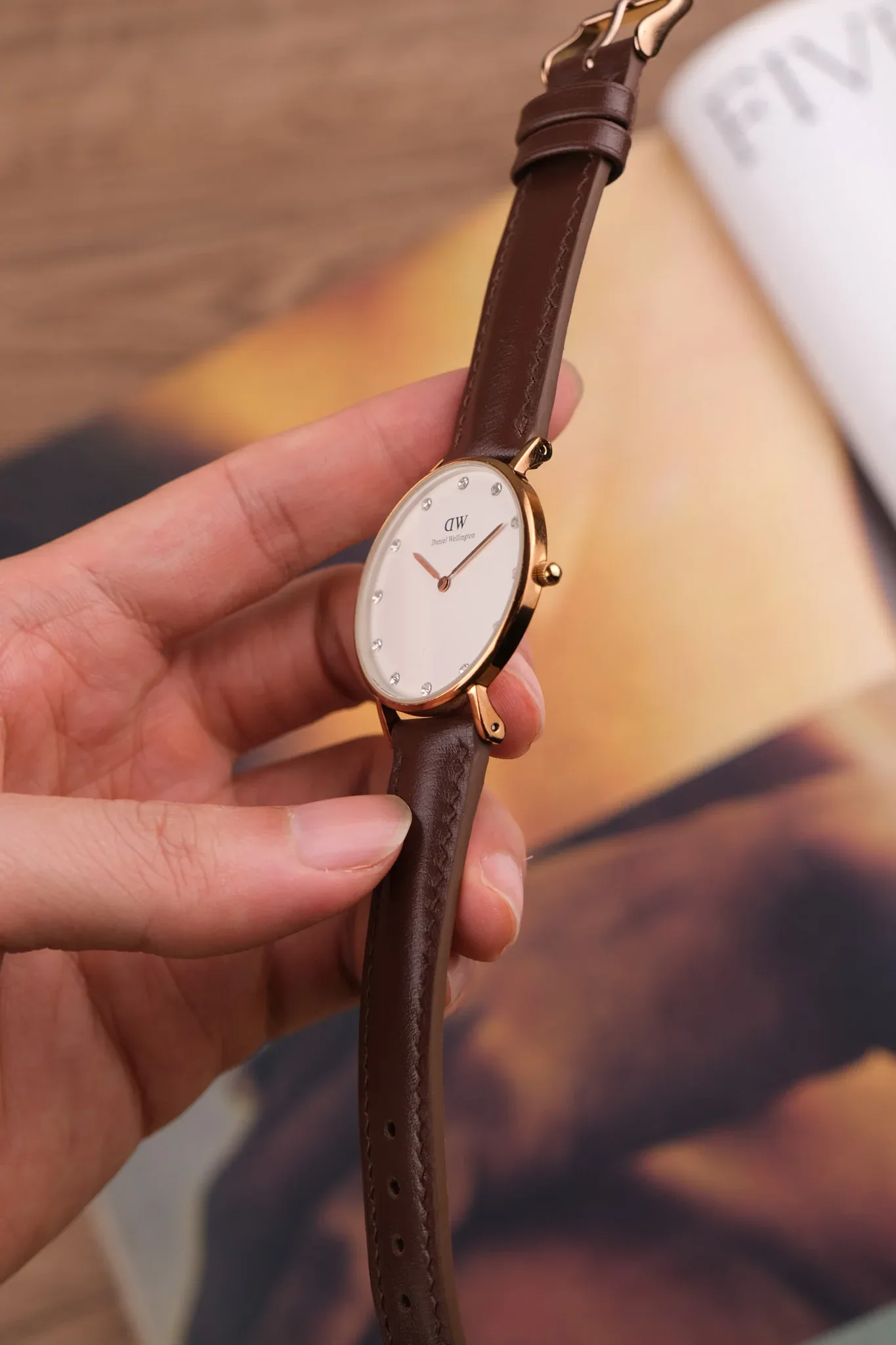 Ảnh Studio dây đồng hồ - KOI Leather