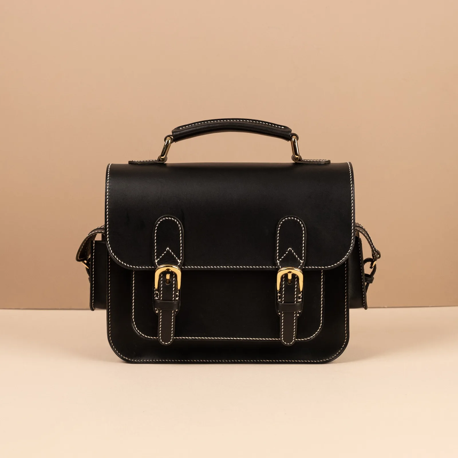 Ảnh Studio Túi satchel da bò đen nắp gài hai khóa - Koi Leather