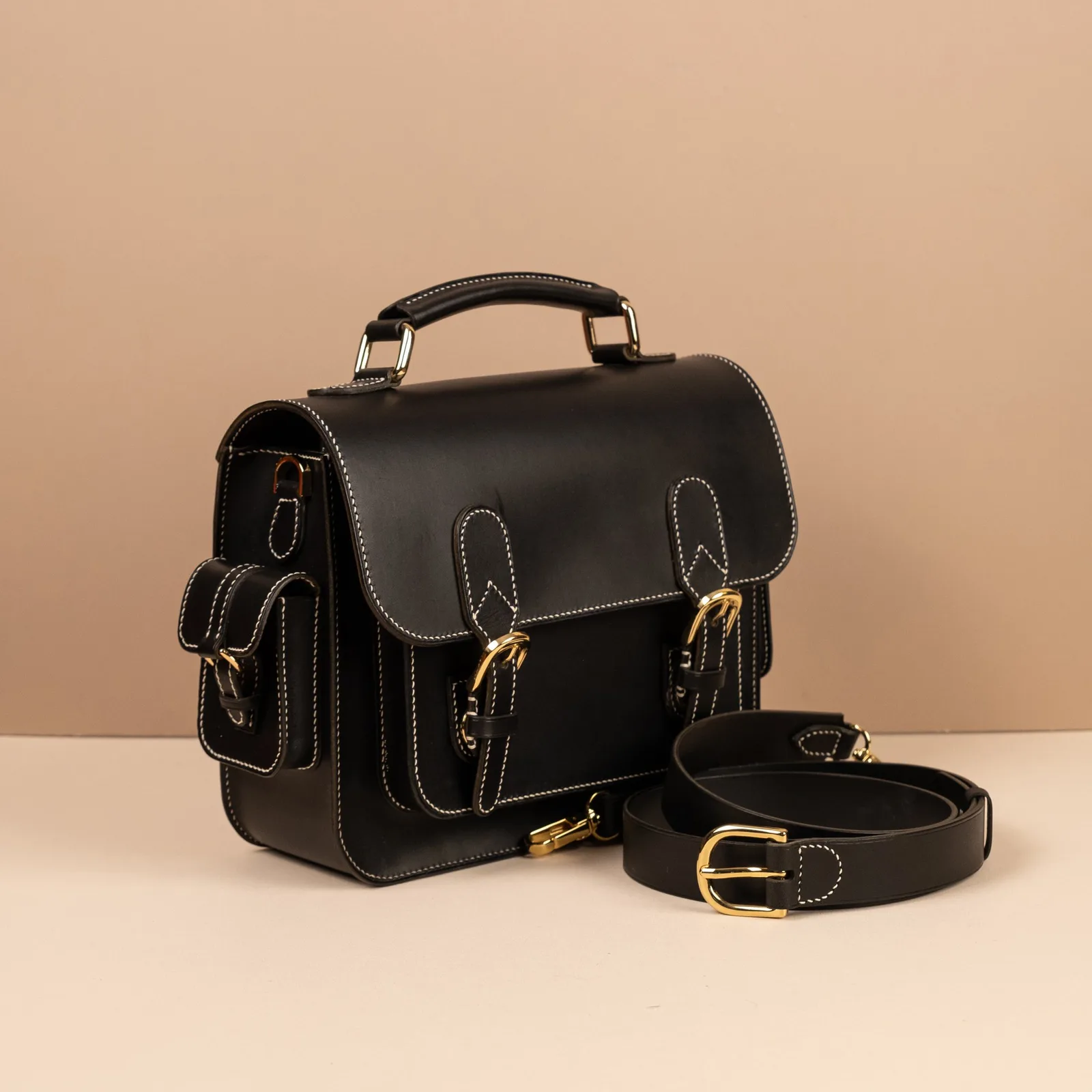 Ảnh Studio Túi satchel da bò đen nắp gài hai khóa - Koi Leather