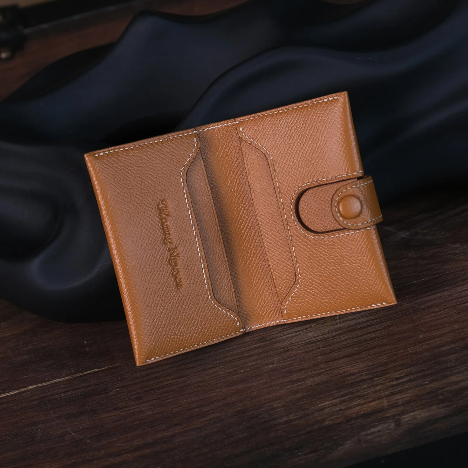 Ảnh Studio Ví đựng thẻ da Epsom màu Gold quai cài nút bấm - Koi Leather
