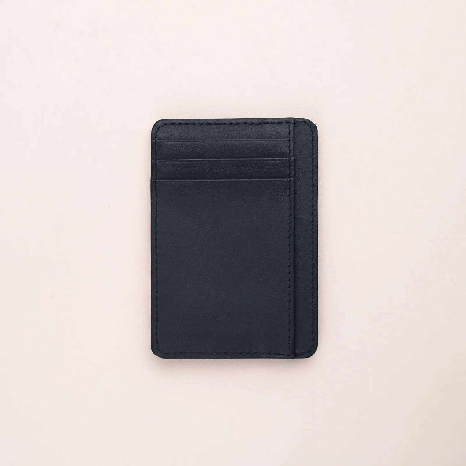 Ảnh Studio Ví Amazone - KOI Leather